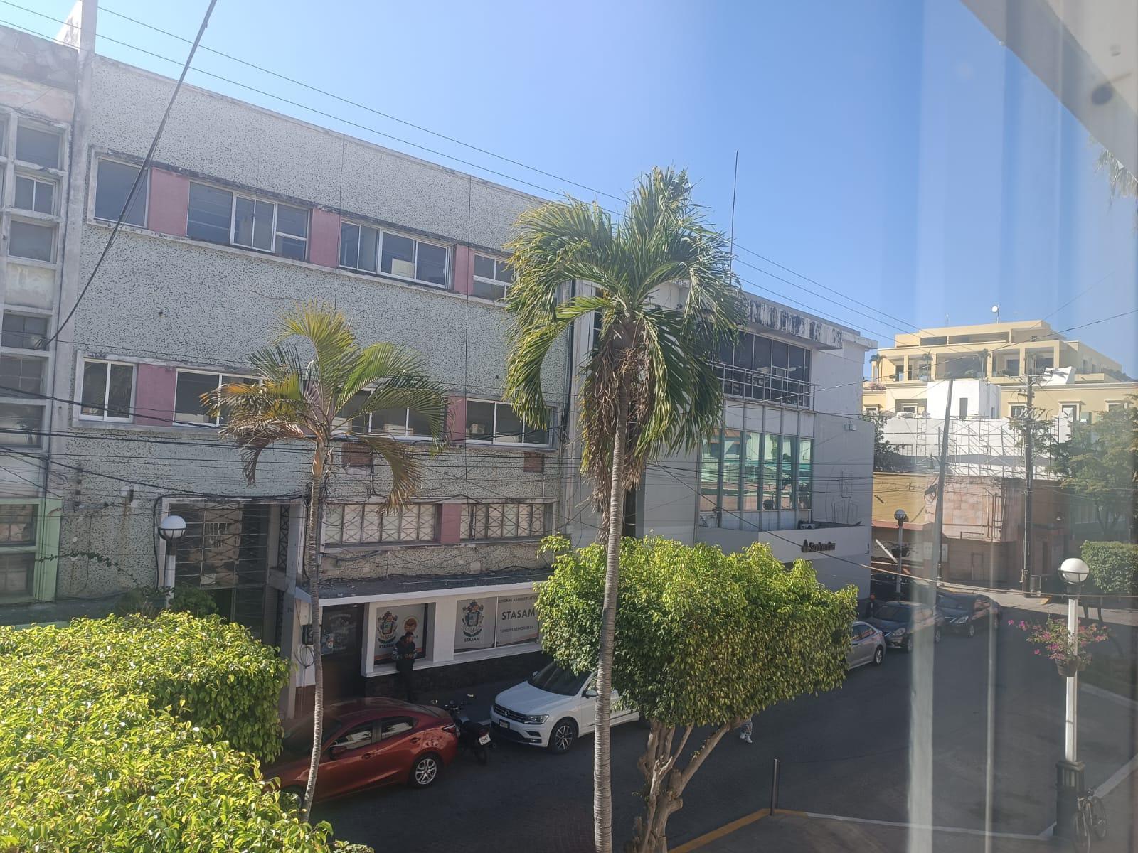 $!Amanece Mazatlán con frío, pero el fuerte sol se hace presente durante el día