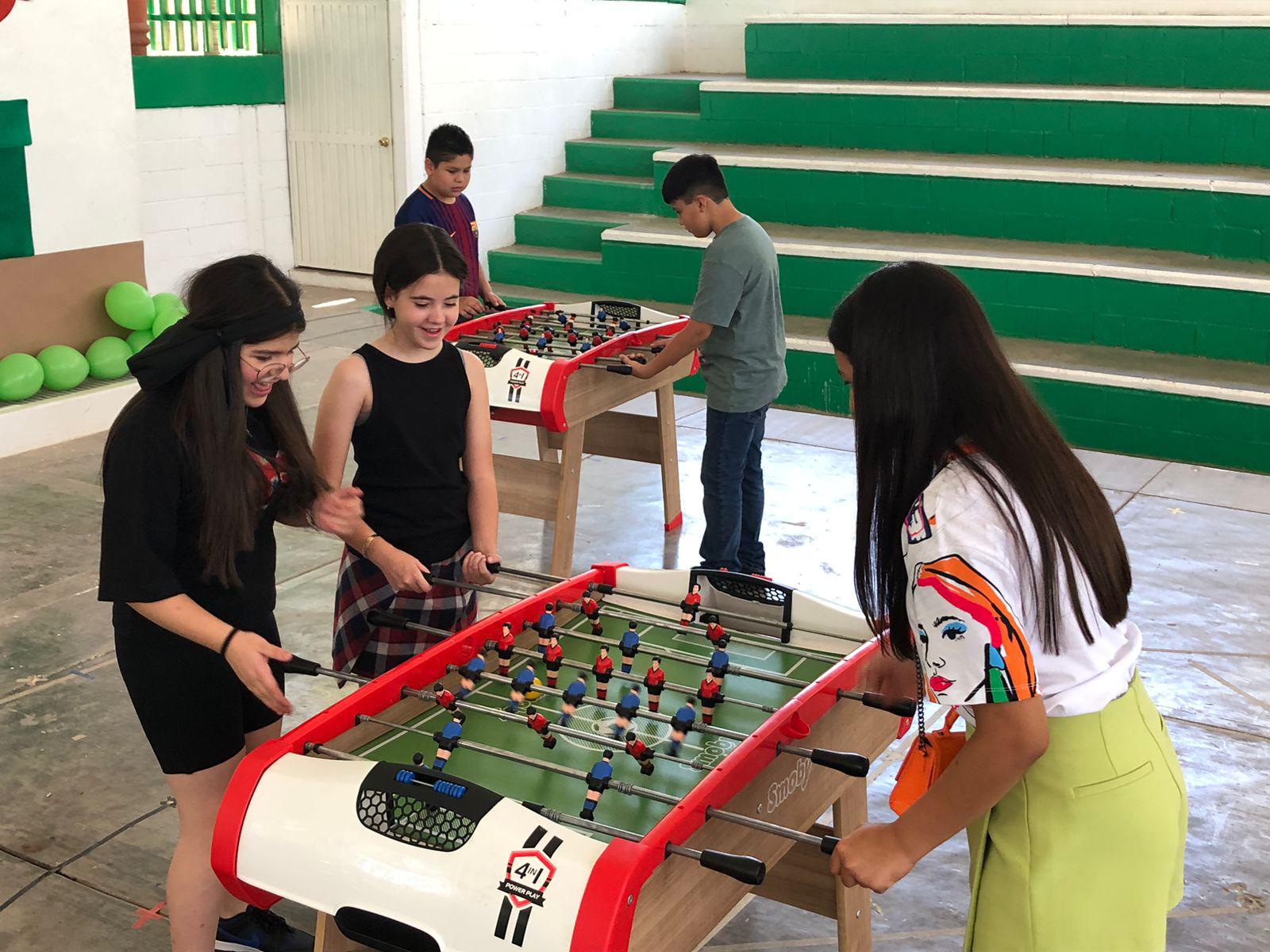 $!Los futbolito fueron parte de las actividades recreativas.