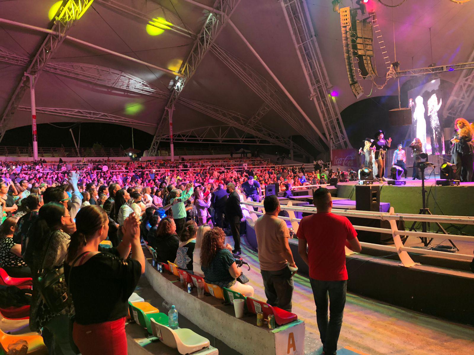 $!Brindan Las GranDiosas una velada nostálgica en la Feria Nacional de Durango