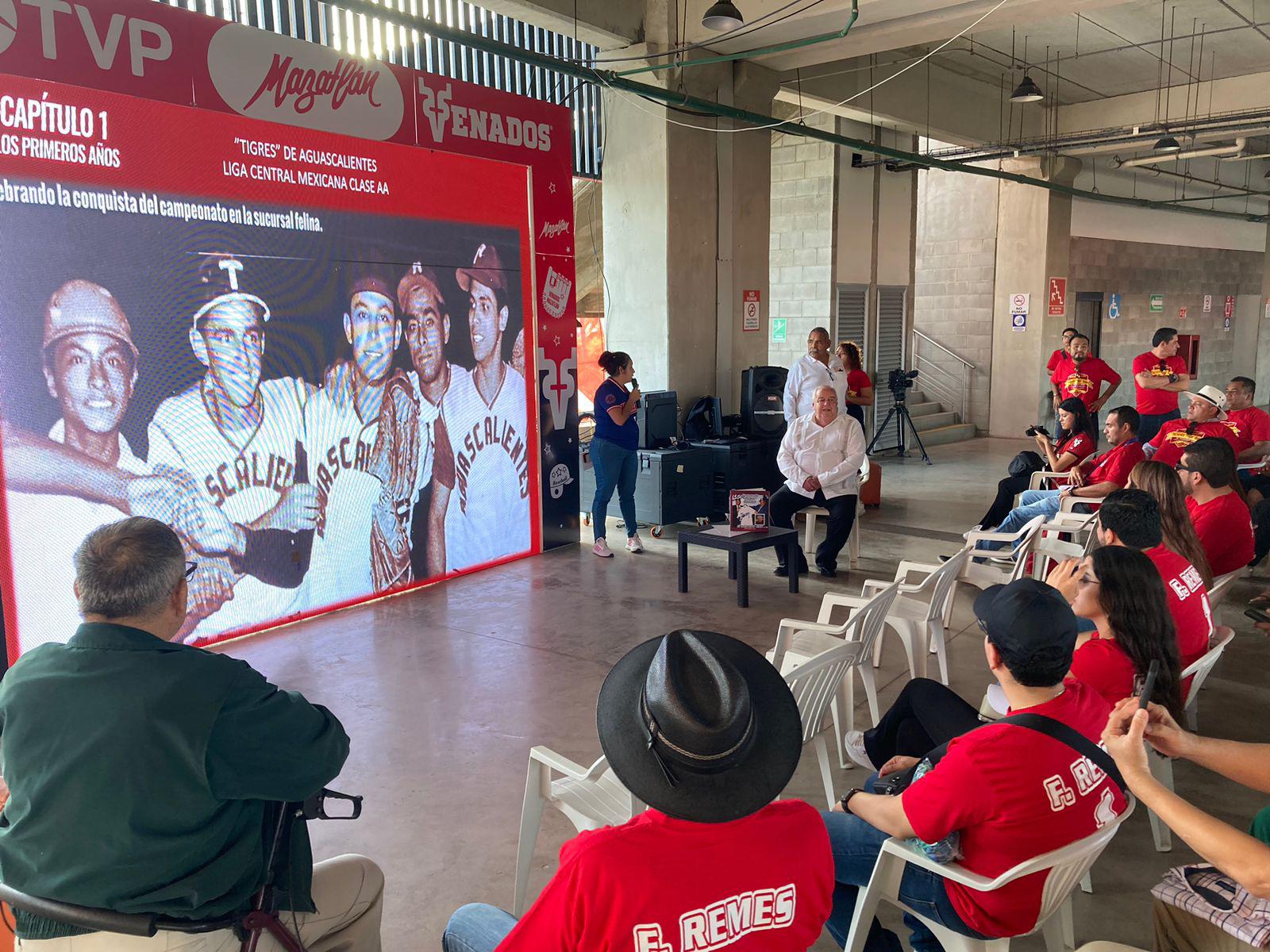 $!Presentan libro El Número Uno de Fernando Remes