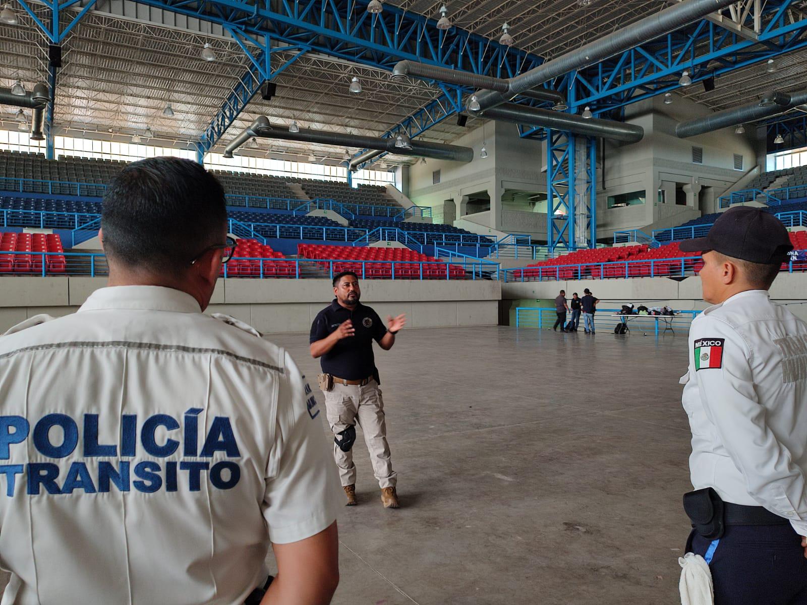 $!Policías de Mazatlán se especializan en Derechos Humanos y Uso Racional y Progresivo de la Fuerza