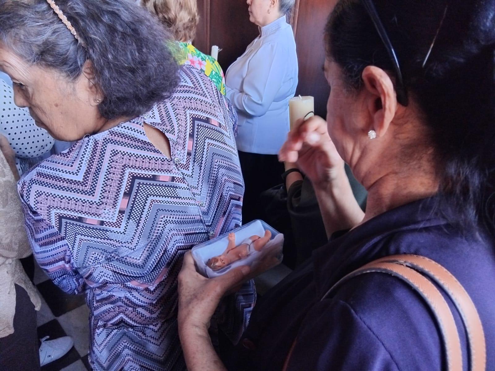$!Fieles de Culiacán celebran el Día de la Candelaria con la tradicional bendición del Niño Jesús