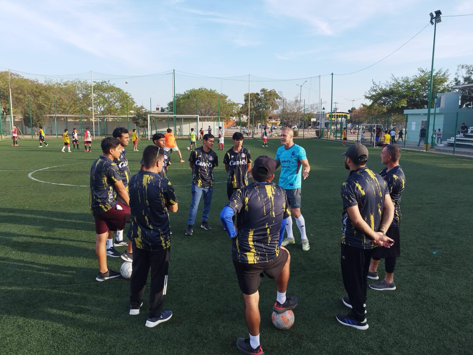 $!Metodólogo español capacita a franquicia de Atlético de San Luis en Mazatlán