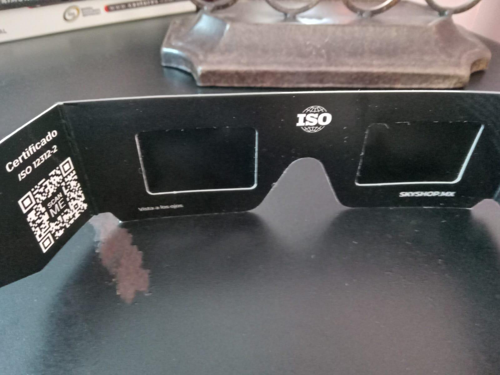 $!¿Cómo saber si sus lentes para observar el eclipse de sol no son ‘piratas’?