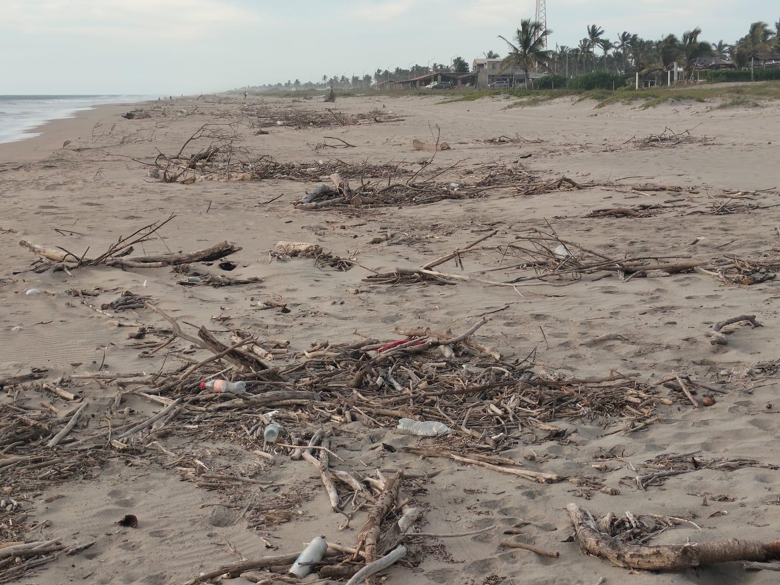 $!Oleaje en playas de Rosario deja basura y erosión