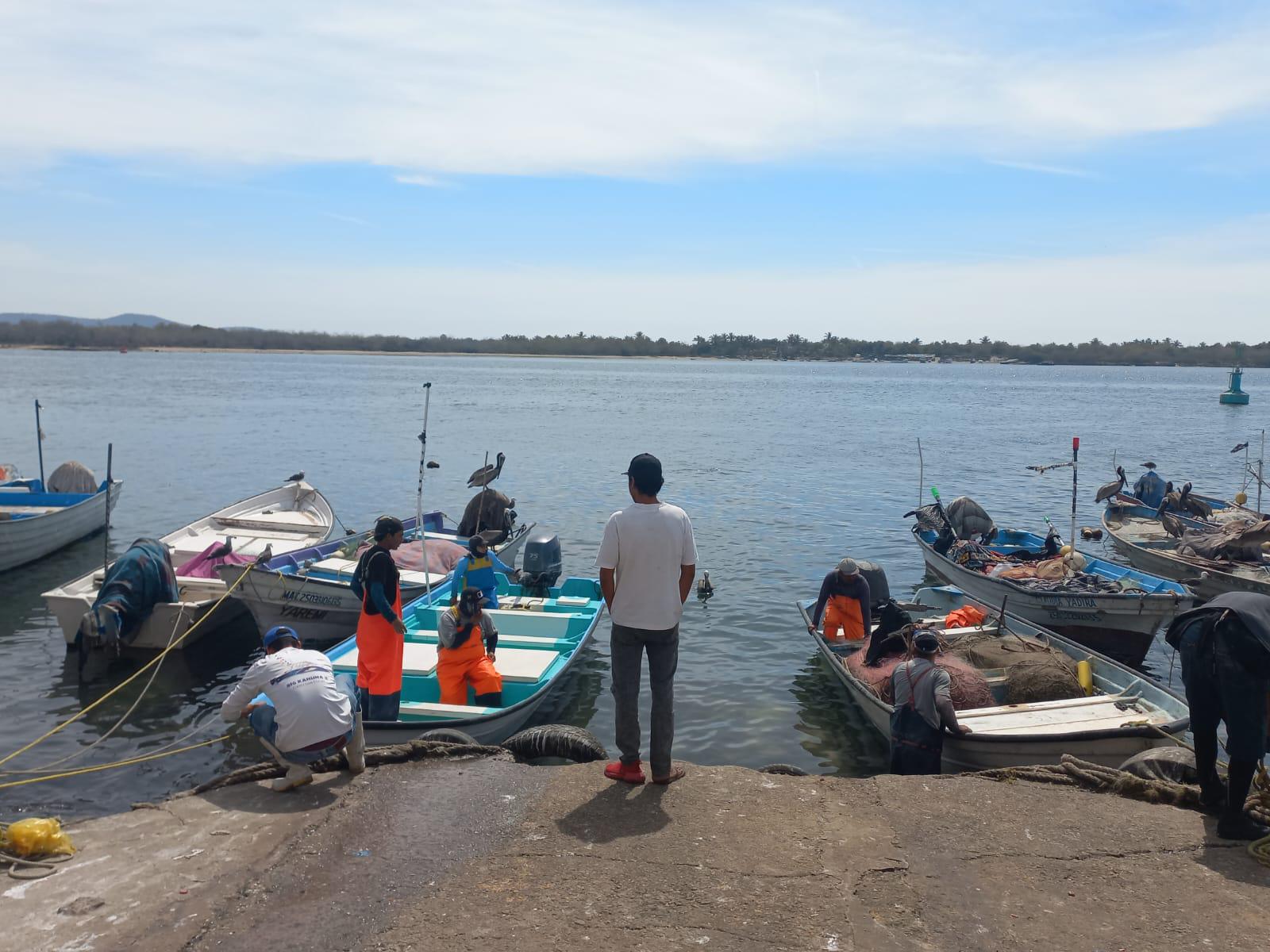 $!Reclaman vigilancia en embarcadero turístico y pesquero a la Isla de la Piedra, en Mazatlán