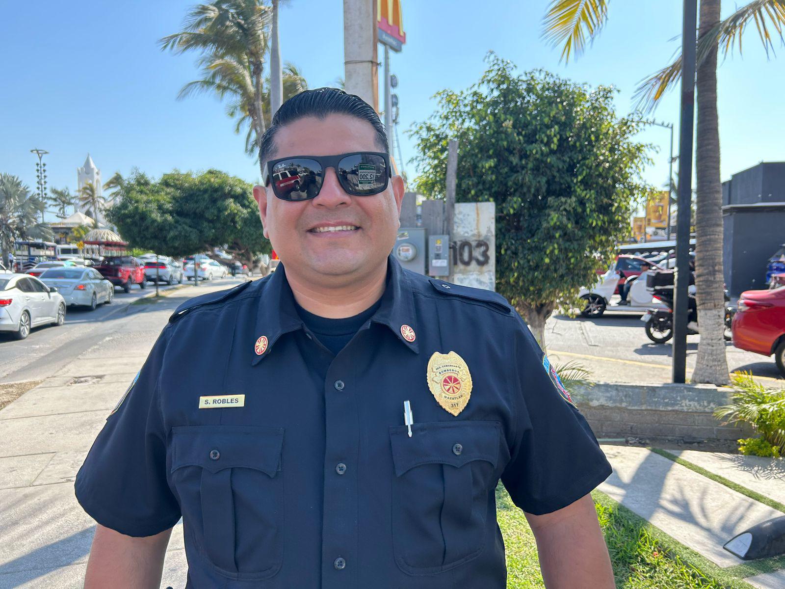 $!Tienen Bomberos Voluntarios de Mazatlán alta demanda de emergencias durante Semana Santa