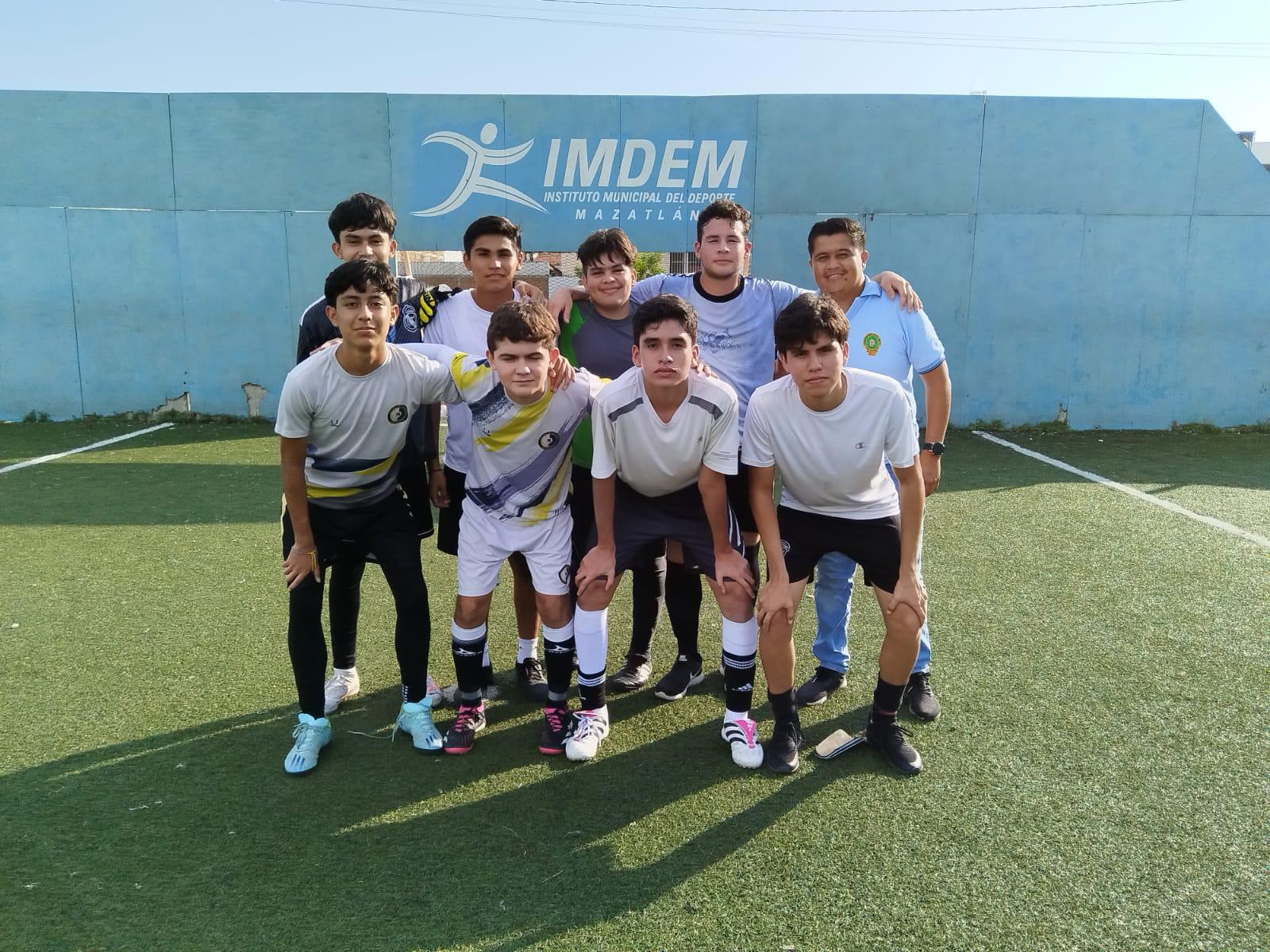 $!Vasconcelos Matutina suma otra victoria en la Liga Estudiantil Municipal