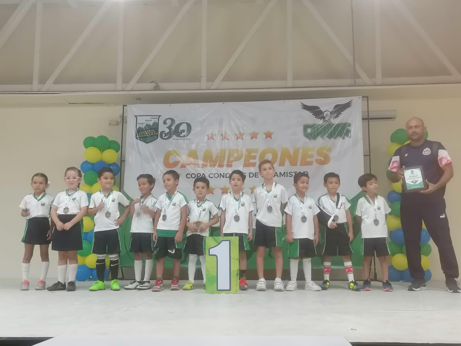 $!Remington es campeón de Preparatoria varonil, en Copa Condors