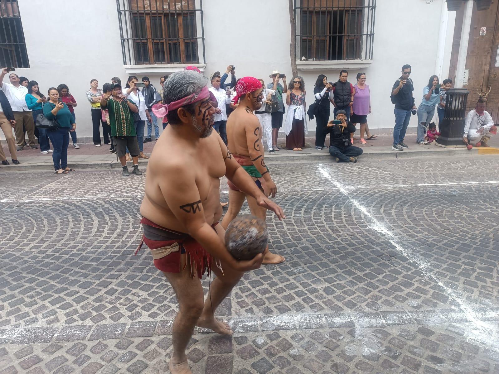 $!Celebran la primavera en Mazatlán con demostración del juego del Ulama