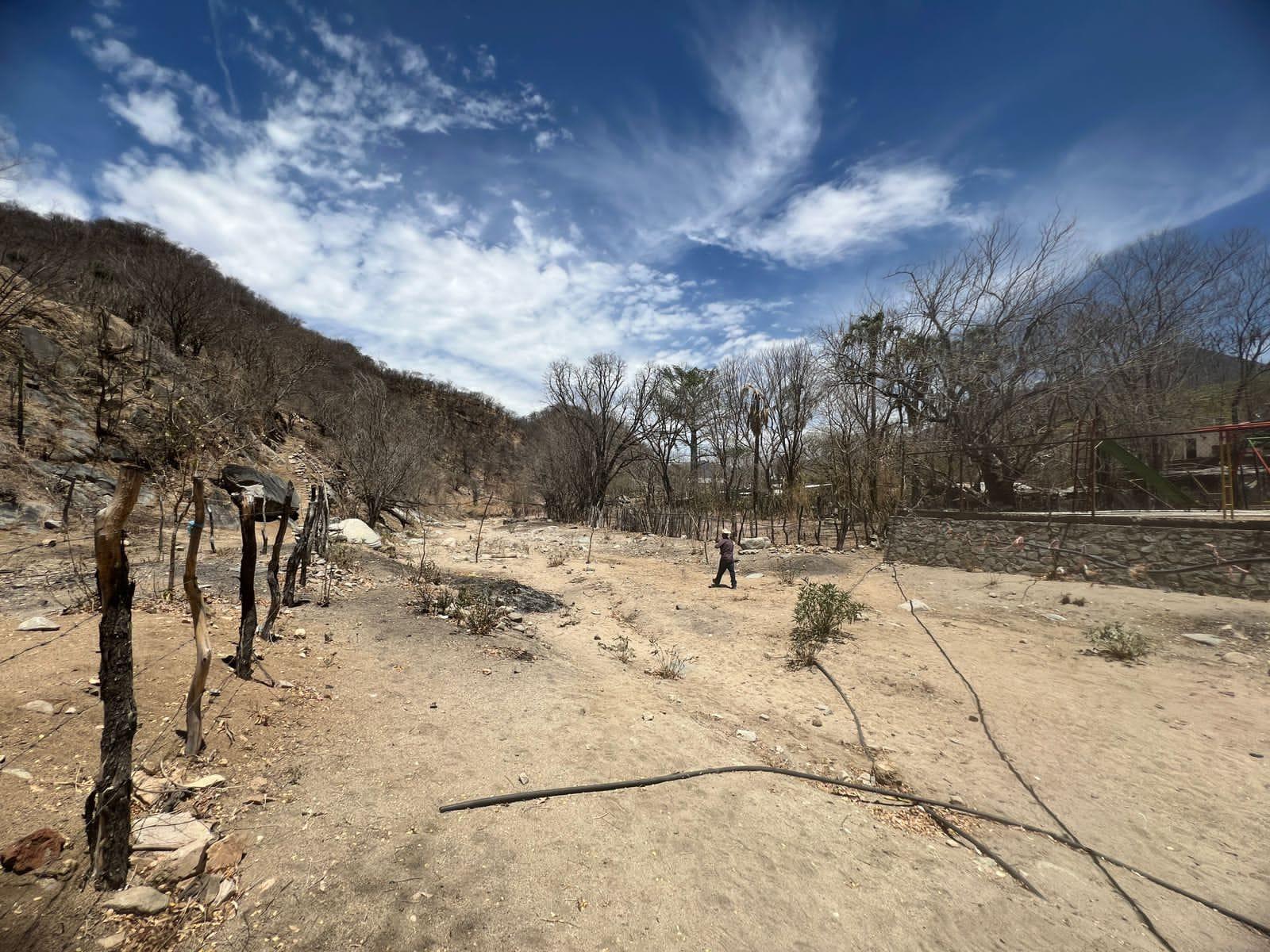 $!Donaciones dan de beber a comunidades con extrema sequía, en rincones de Sinaloa