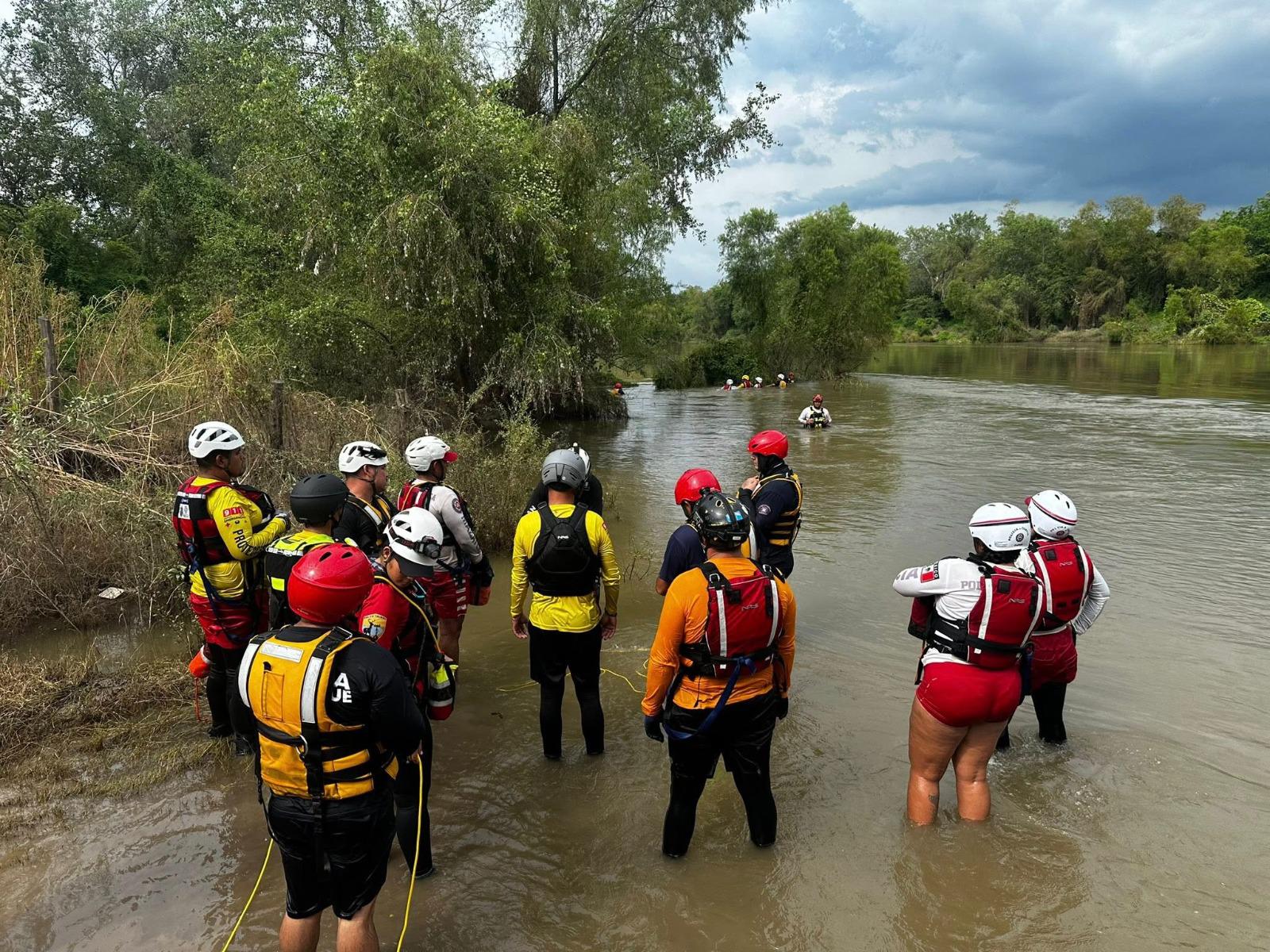 $!Fortalecen destreza para rescate en inundaciones y aguas rápidas, en Mazatlán
