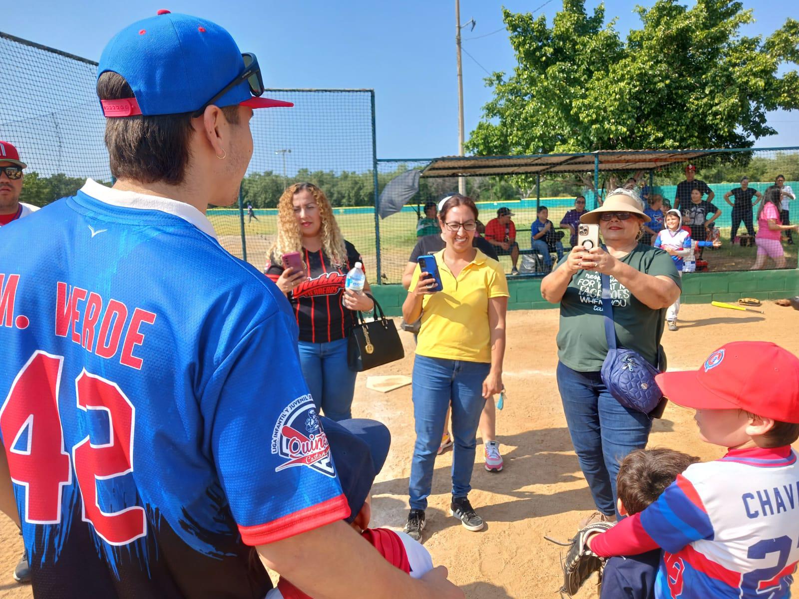 $!Visita campeón panamericano Marco Verde la Liga Quintero Castañeda, donde jugó en su niñez