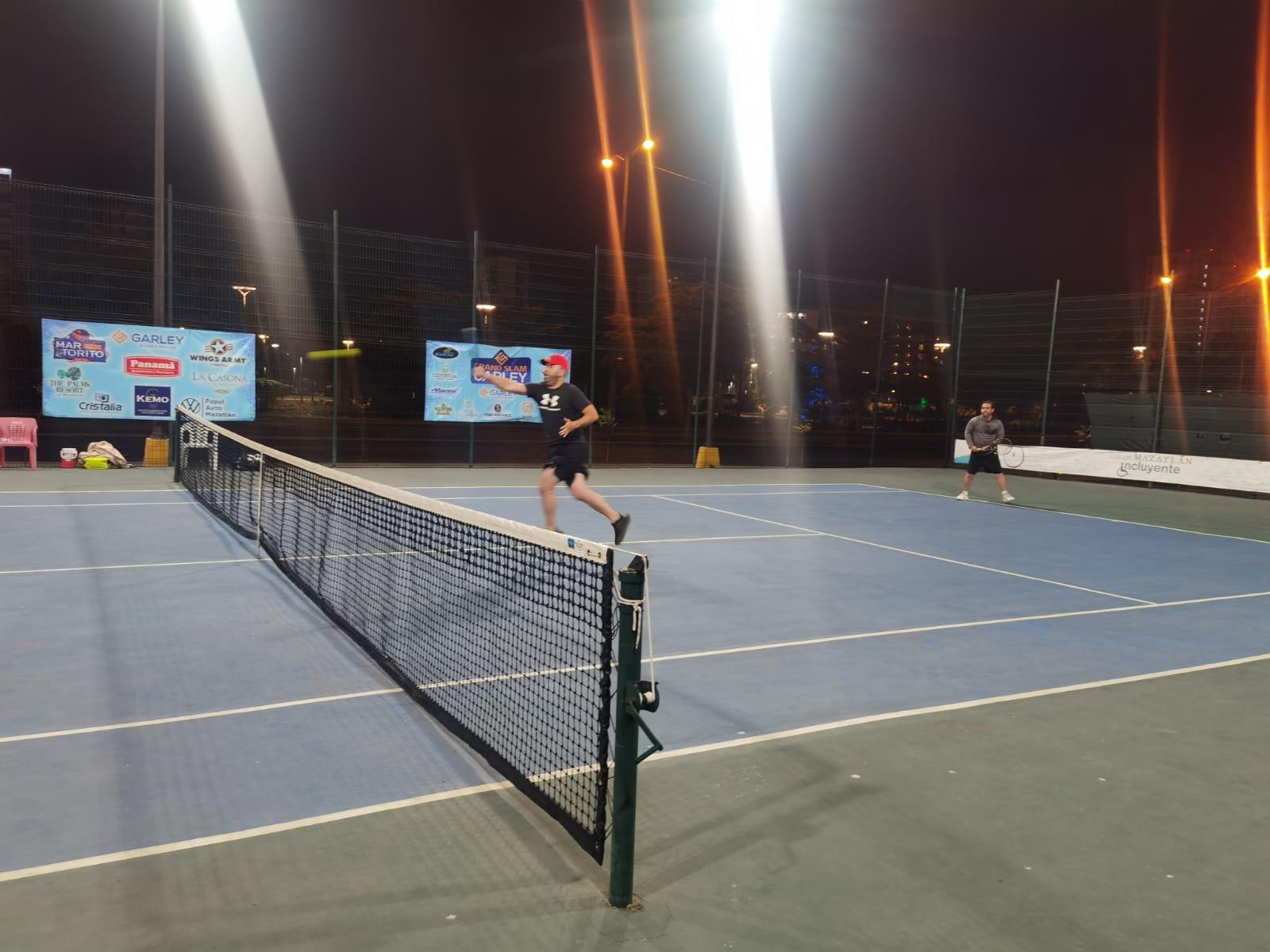 $!Dupla Collantes-Prieto suma primera victoria en Torneo de Tenis Garley