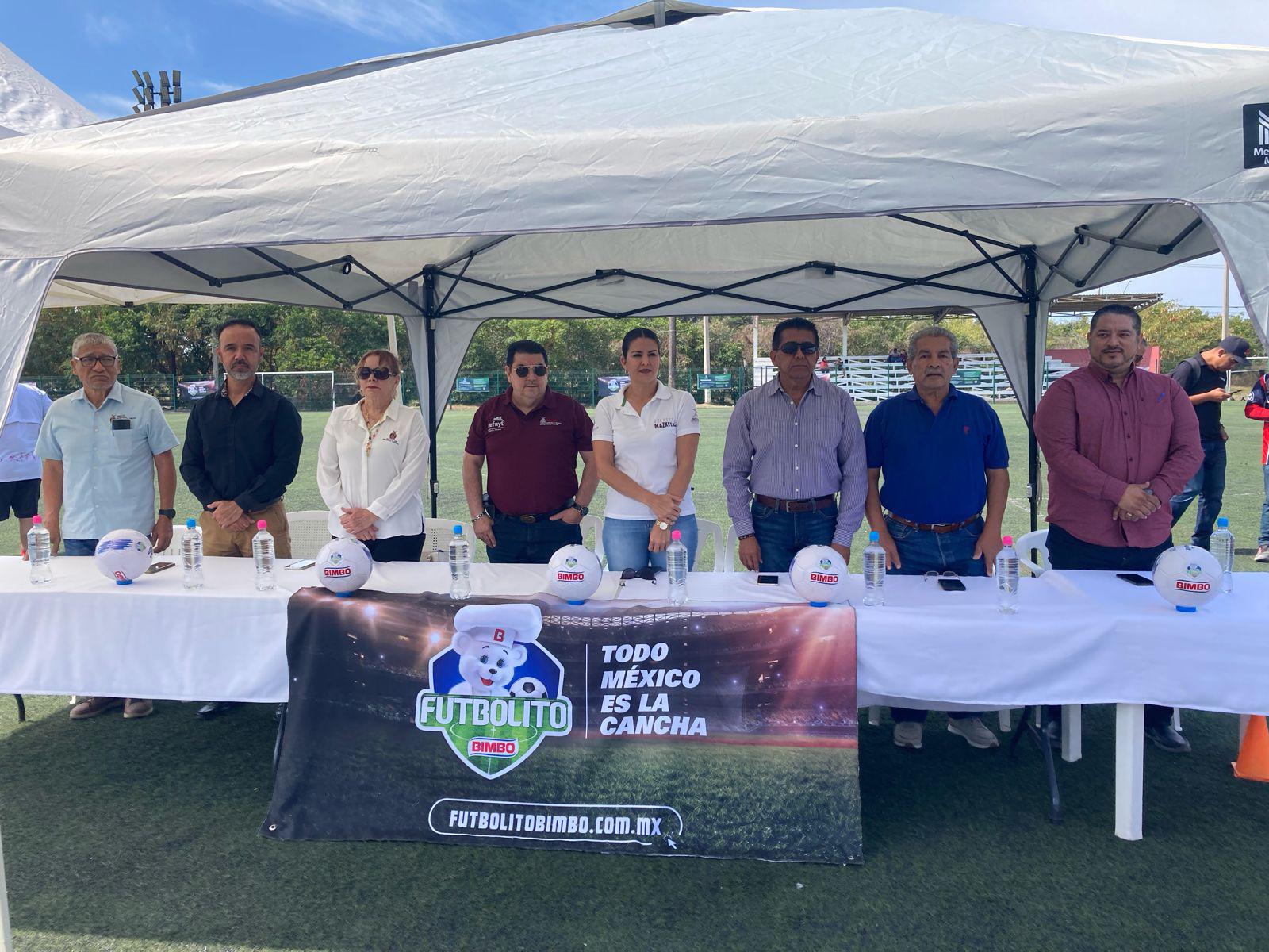 $!Inicia con 56 equipos el Futbolito Bimbo 2024 en Mazatlán