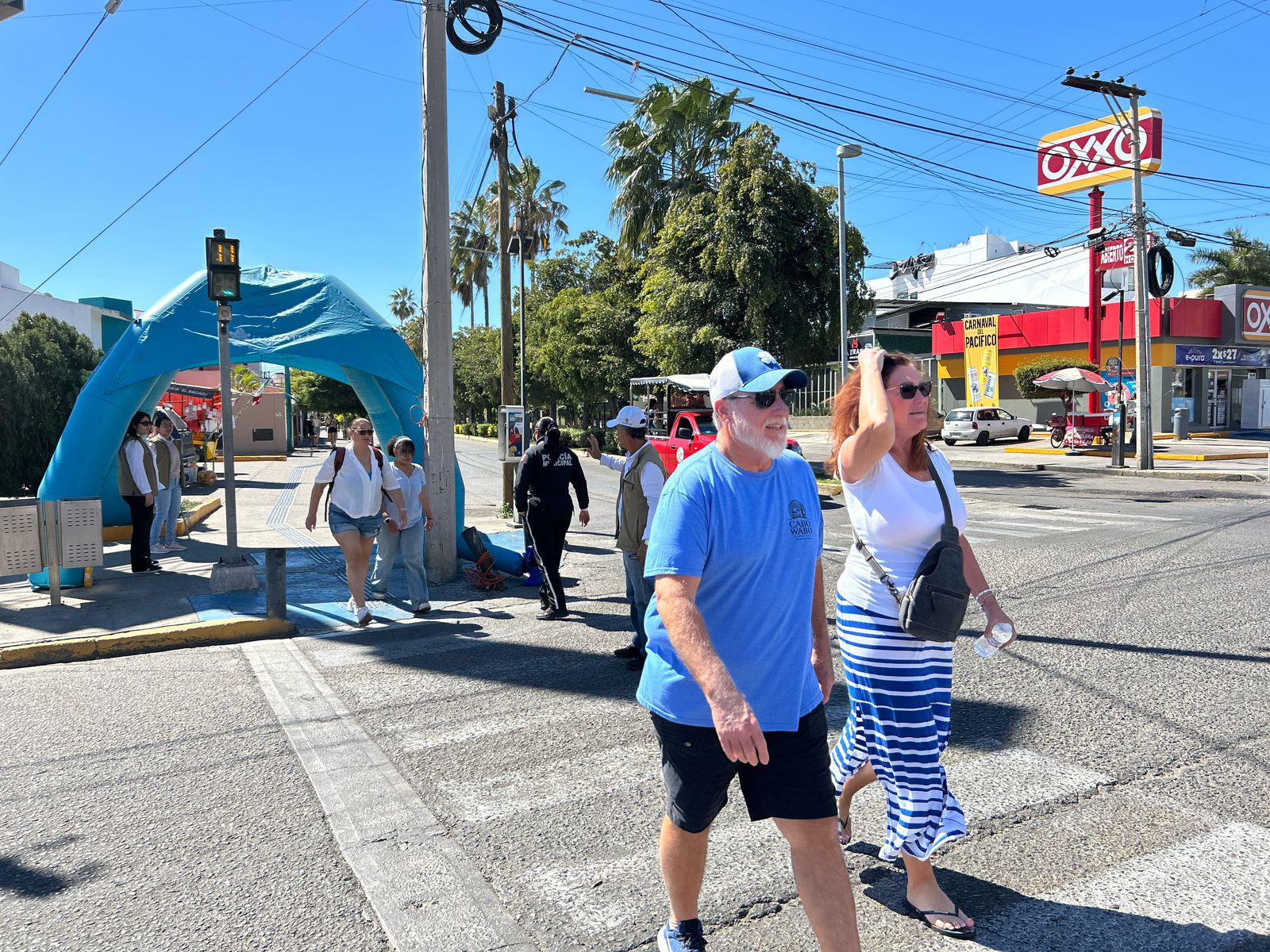 $!Mantiene Mazatlán arribo de cruceros turísticos; este miércoles llegó el Carnival Panorama