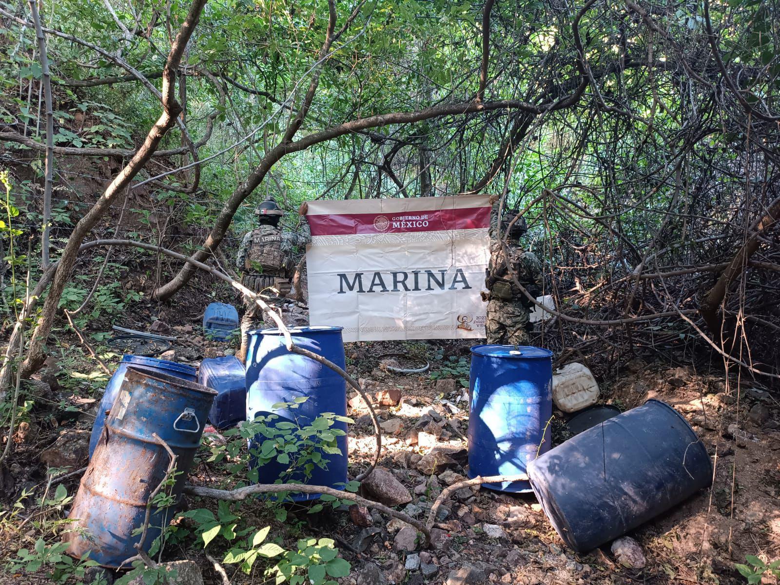 $!Asegura Marina precursores químicos en las inmediaciones de La Guamuchilera, Bacata y Tecomate, en Culiacán