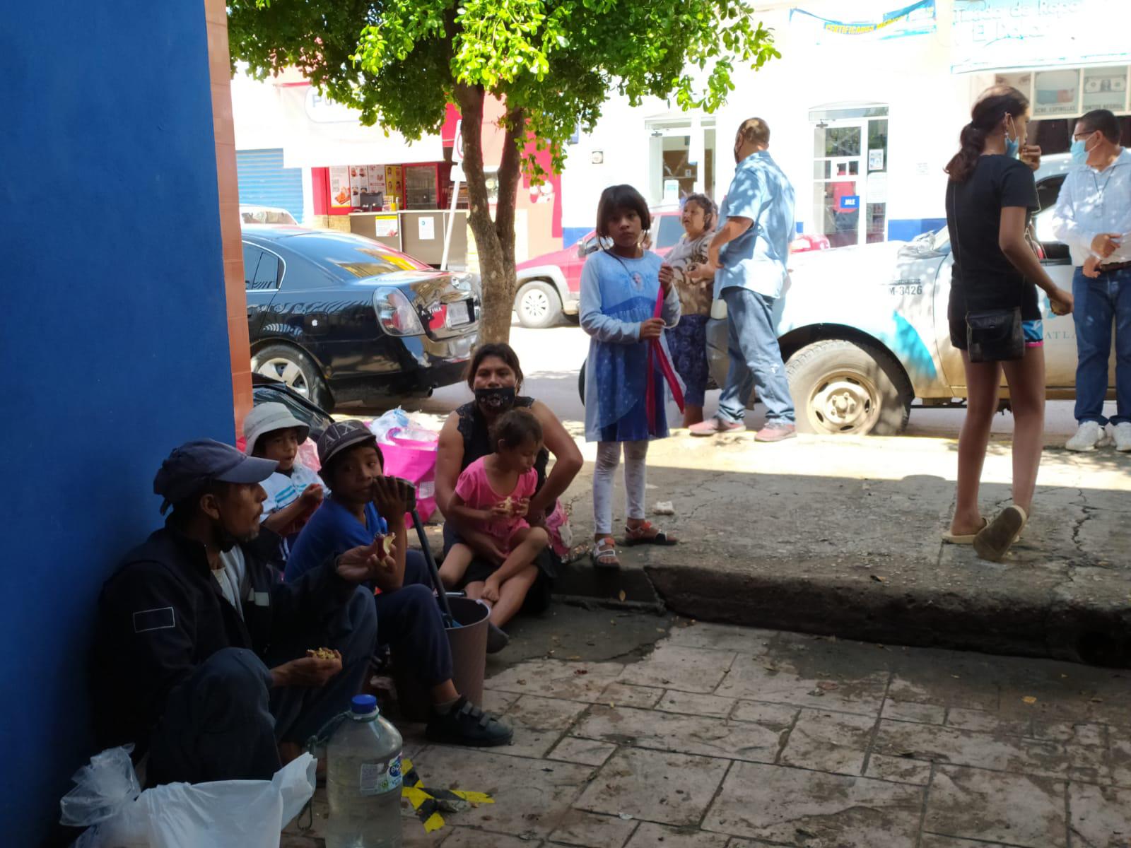 $!Regresan ya a sus hogares familias evacuadas en Villa Unión, Barrón y El Walamo
