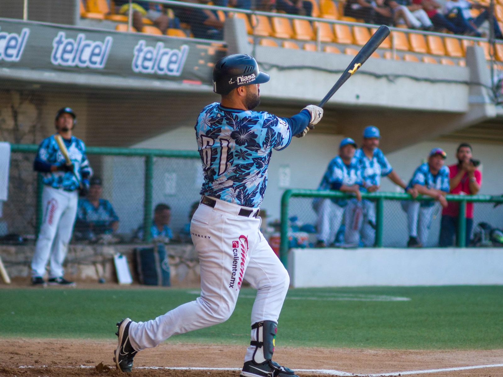 $!Algodoneros de Guasave hilvanan blanqueadas en el Baja Series