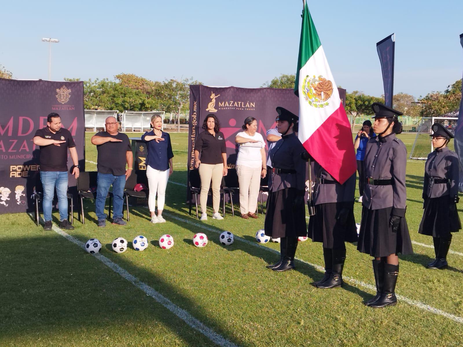 $!Rueda el balón en Nacional Chupones 2025, en Mazatlán