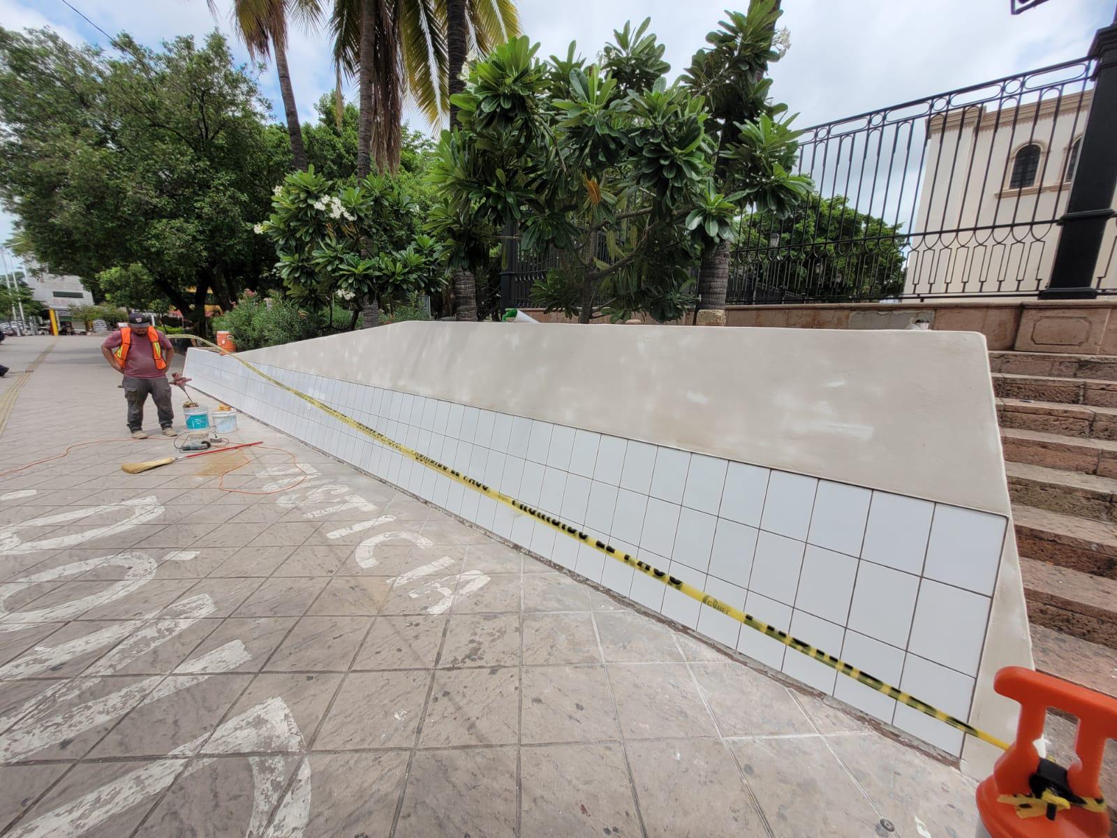 $!INAH cita a Sabuesos Guerreras por instalar azulejos en un monumento histórico