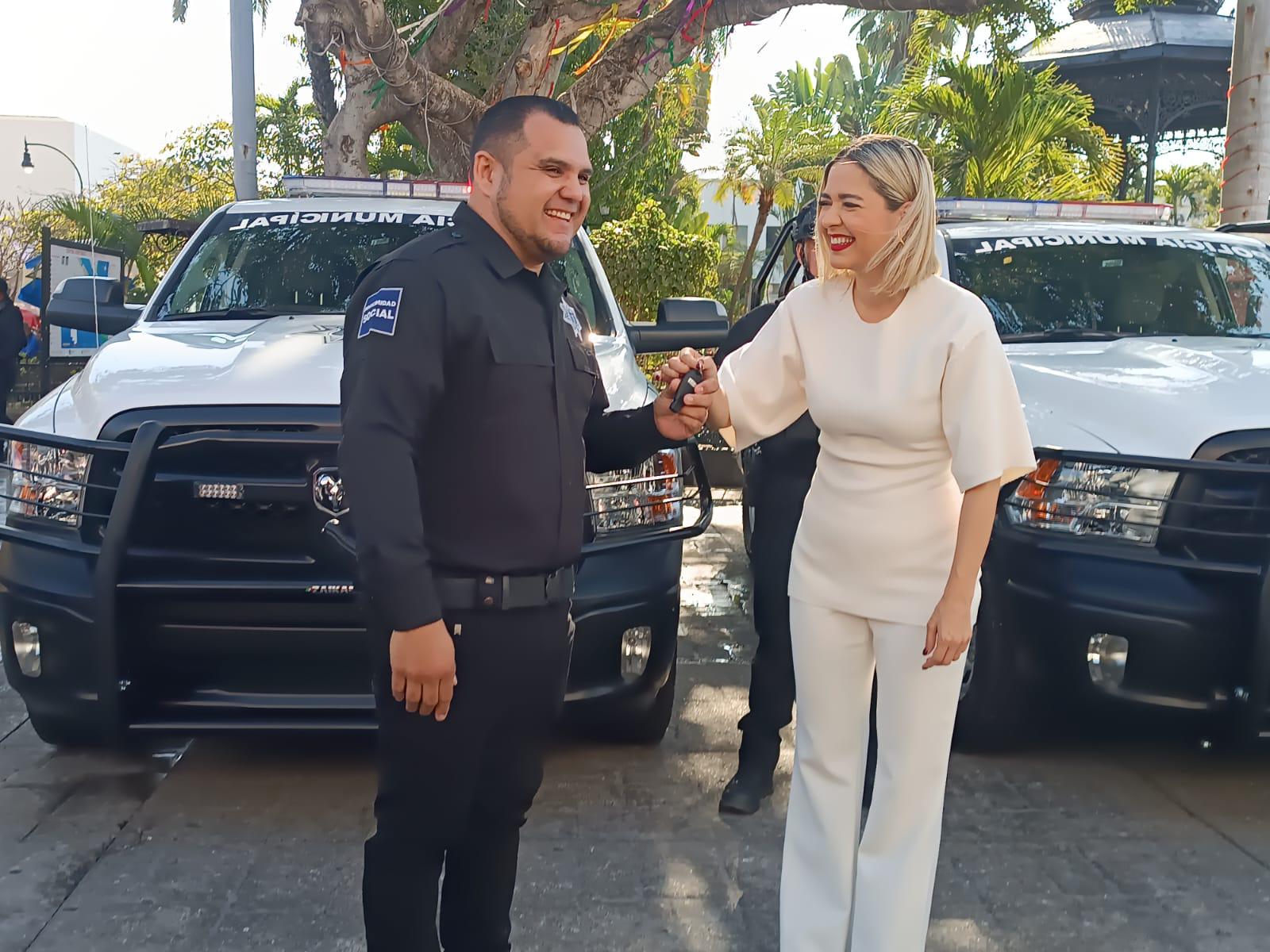 $!Entregan 10 nuevas patrullas a la Policía Municipal de Mazatlán