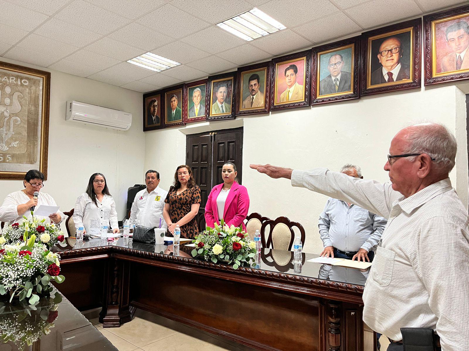 $!Designan al nuevo Síndico Procurador y Regidor Suplente en Rosario