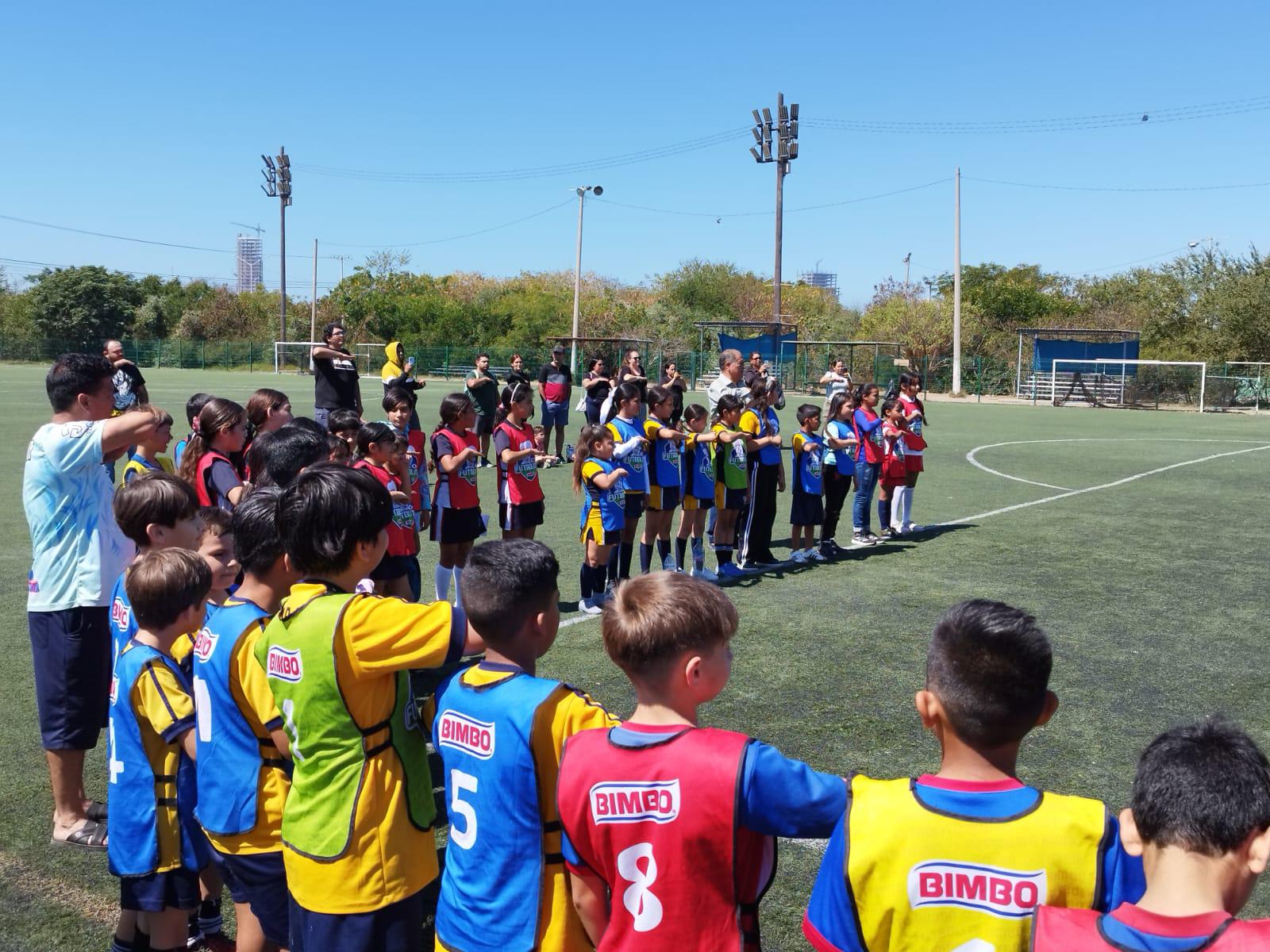 $!Rueda el balón en edición 61 de Futbolito Bimbo