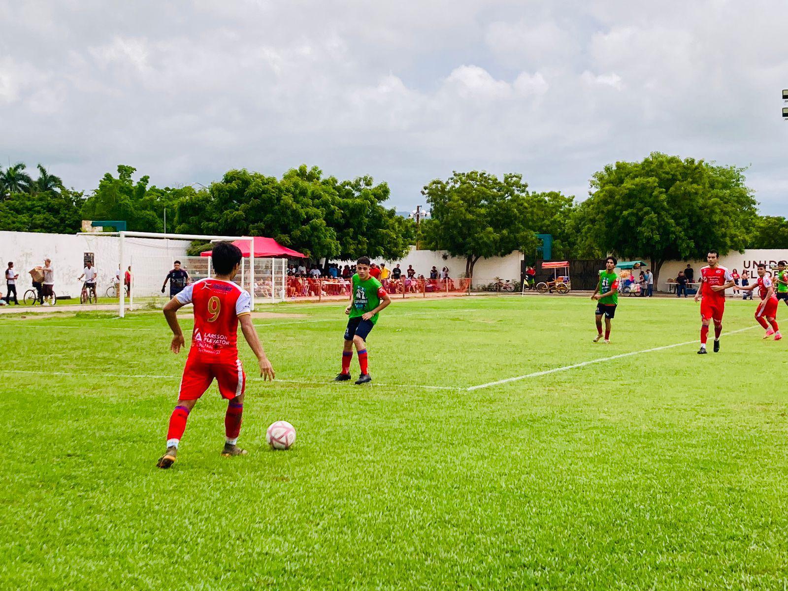 $!Camaroneros de Escuinapa golea a Familia Aguilar en Liga Regional