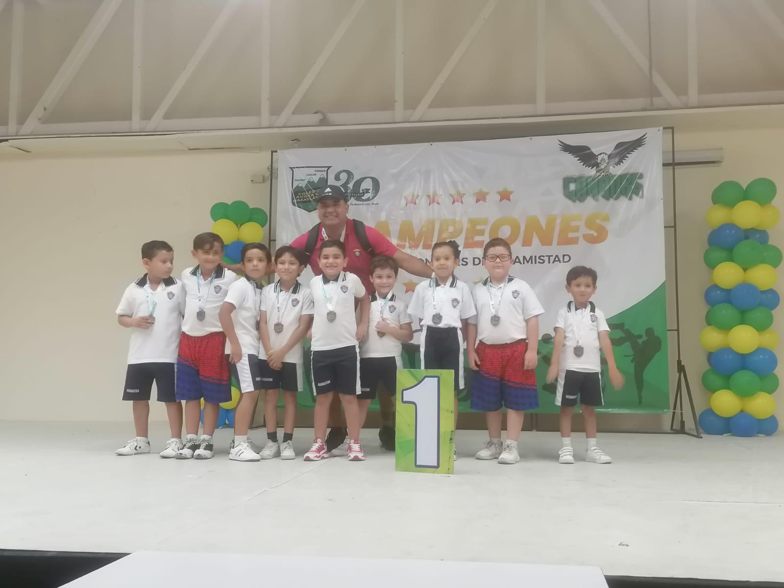$!Remington es campeón de Preparatoria varonil, en Copa Condors