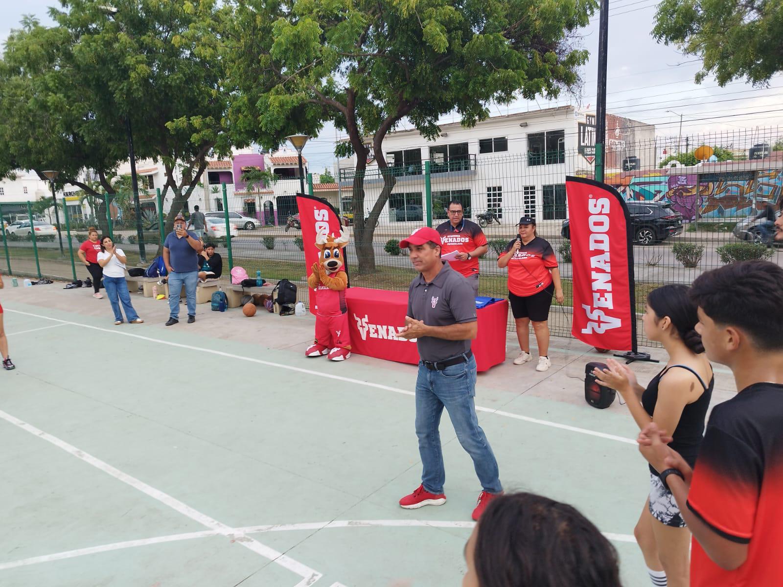 $!Culmina con éxito Campamento de Baloncesto de Venados de Mazatlán