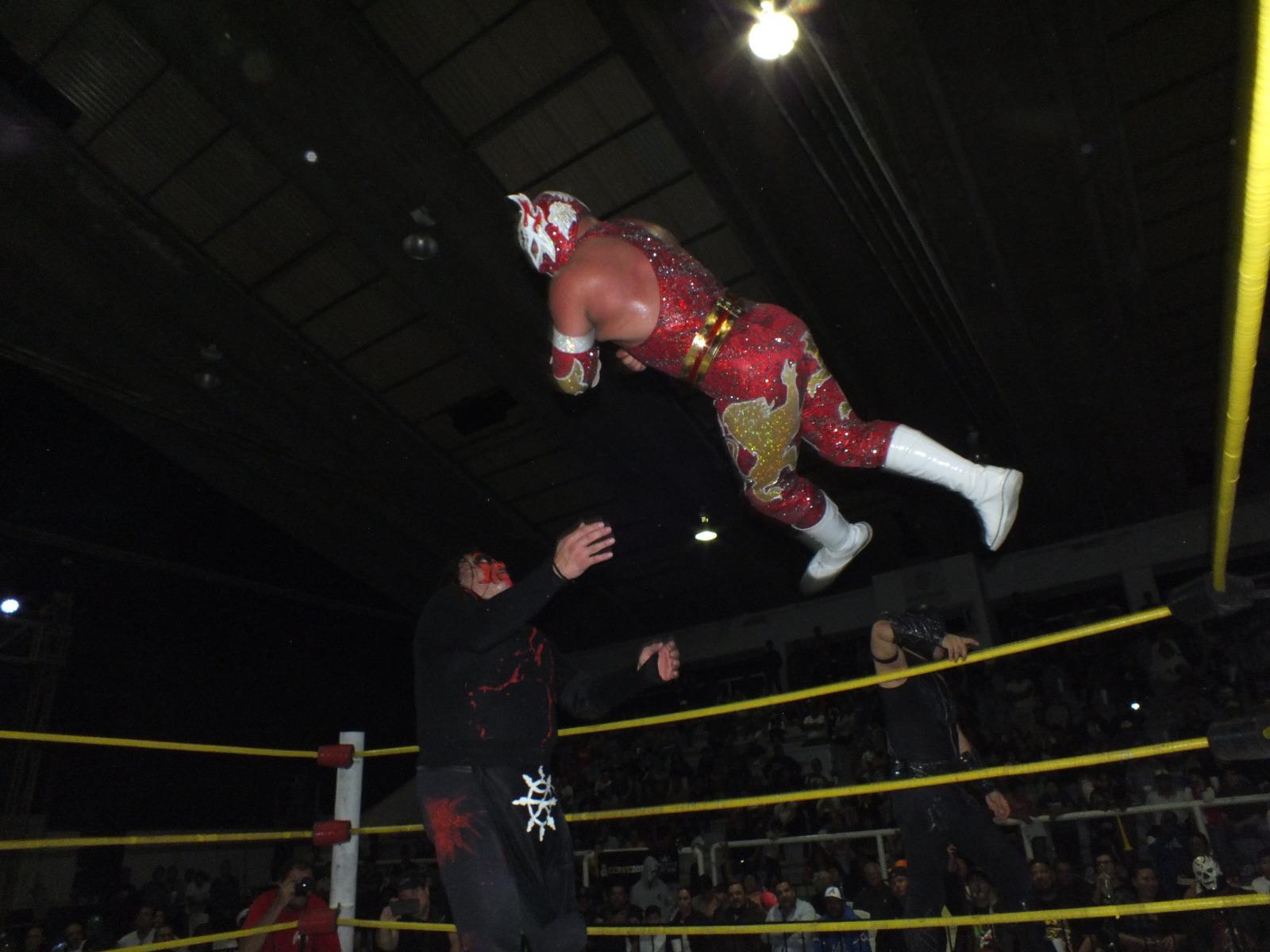 $!Myzteziz AAA y Aerostar vencen las artimañas rivales para imponerse en función AAA