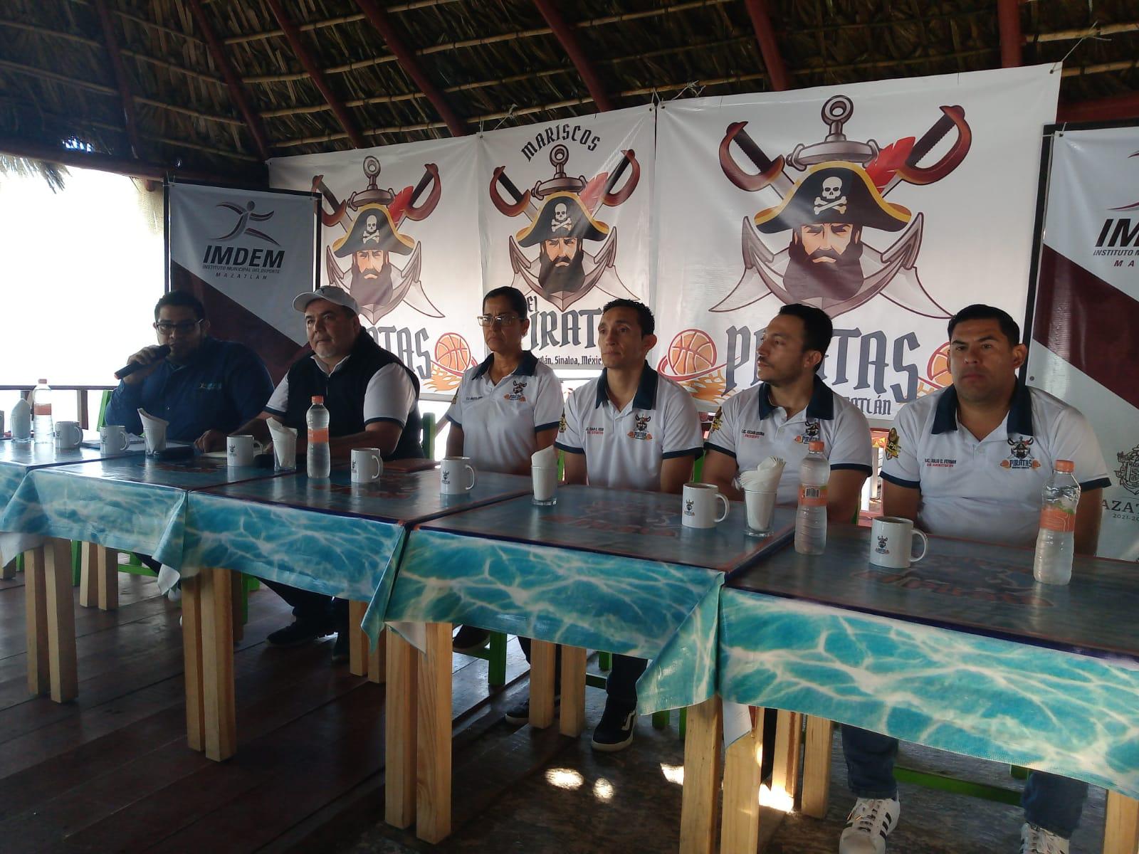 $!Queda atrás Delfines, ahora serán Piratas Basketball Mazatlán