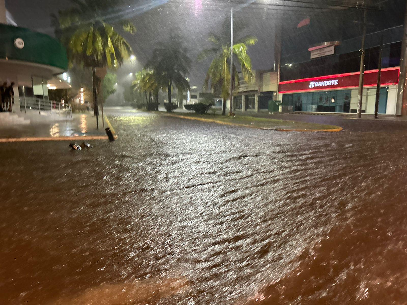 $!Azota ‘Ivo’ con lluvias, rayos e inundaciones a varios municipios de Sinaloa
