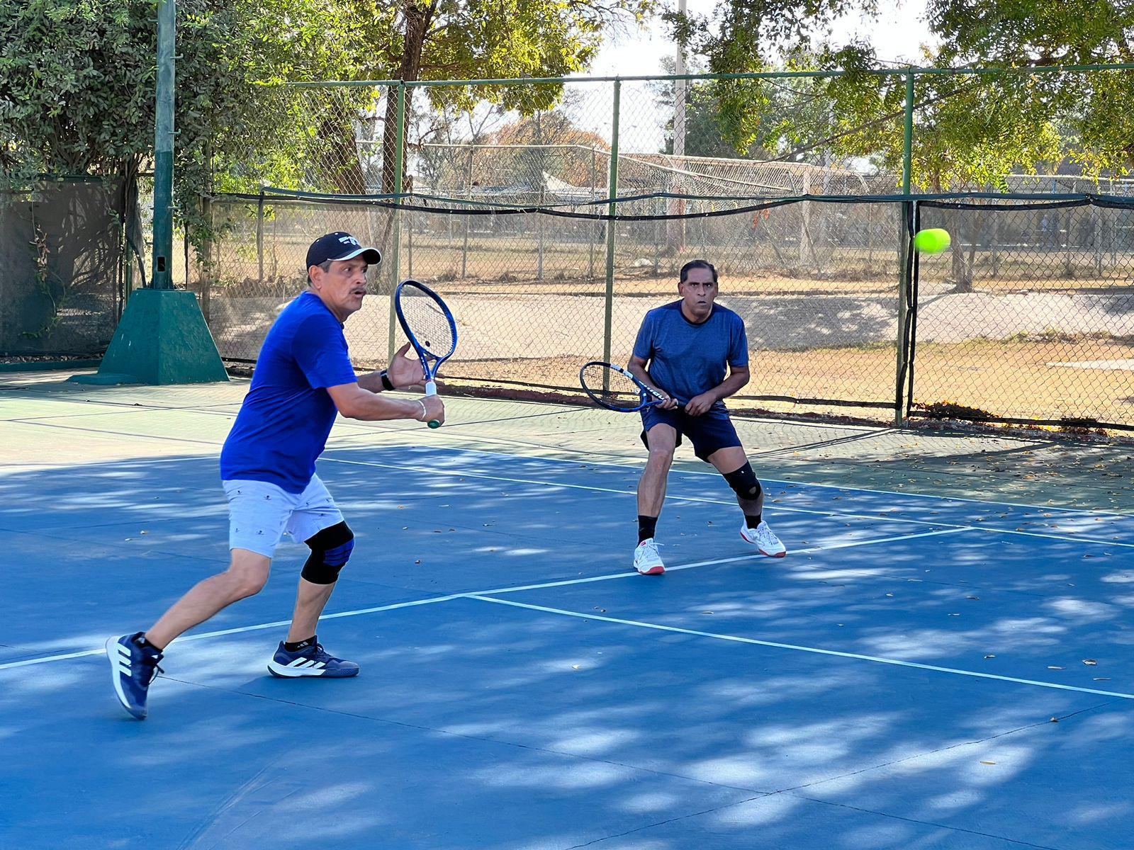 $!Estrechan lazos de amistad Muralla y Racquet Las Gaviotas