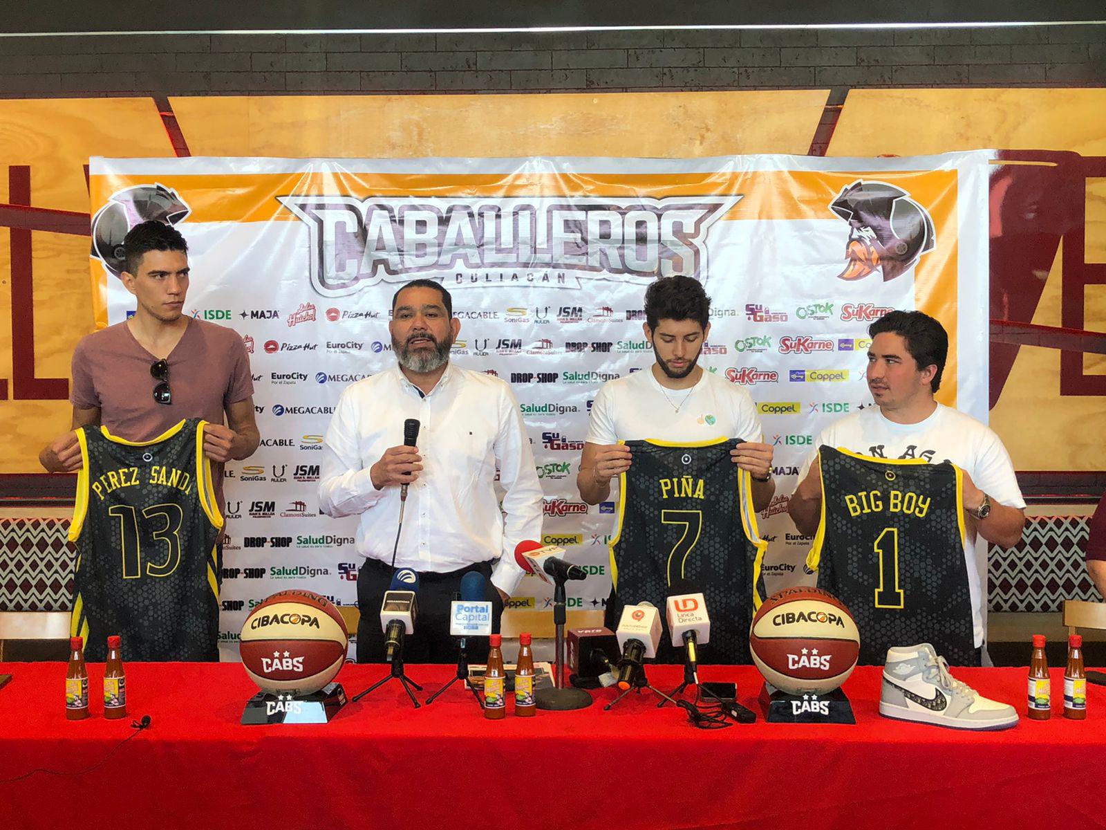 $!Caballeros de Culiacán hace su presentación oficial de cara a la campaña 2022 del Cibacopa