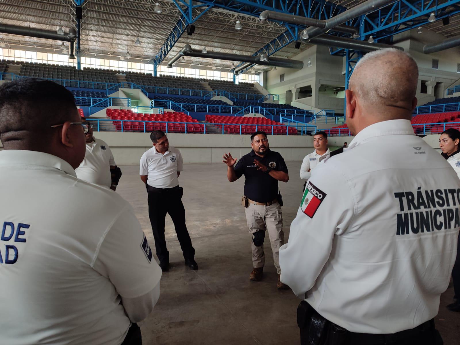 $!Policías de Mazatlán se especializan en Derechos Humanos y Uso Racional y Progresivo de la Fuerza