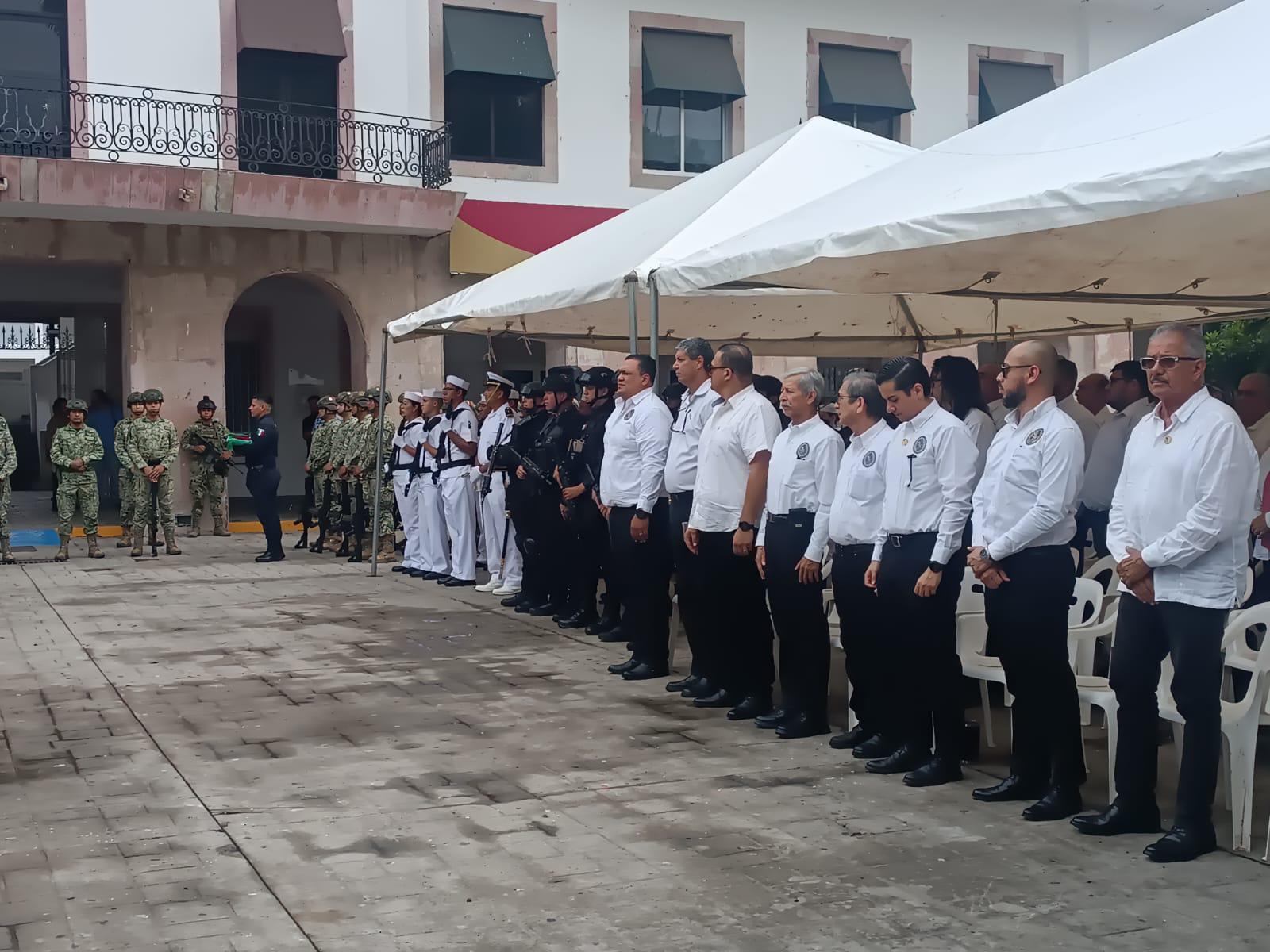 $!En su 153 aniversario luctuoso, recuerdan el legado de Benito Juárez en Mazatlán