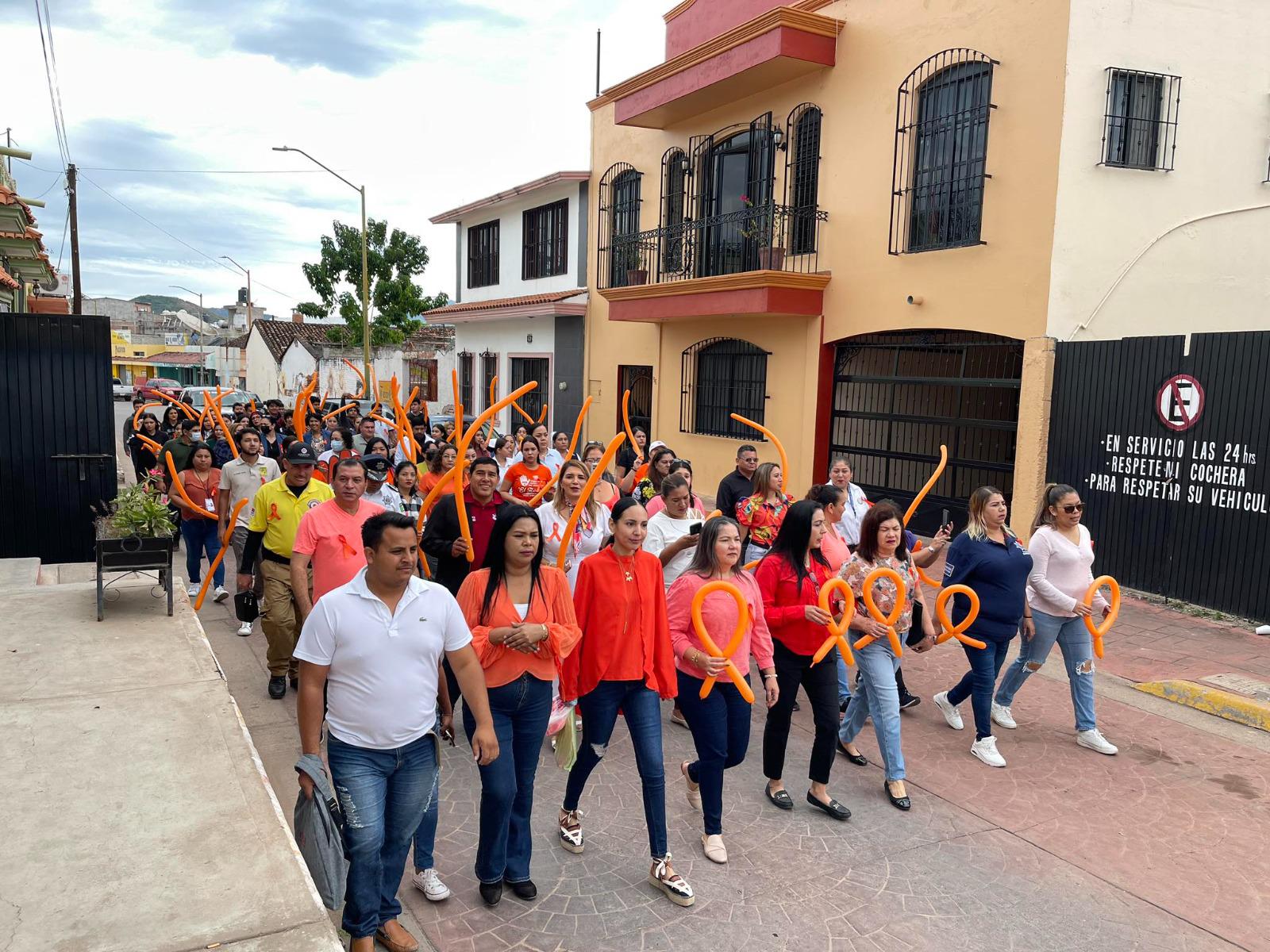 $!En Rosario marchan e inauguran mural contra la violencia a mujeres y niñas