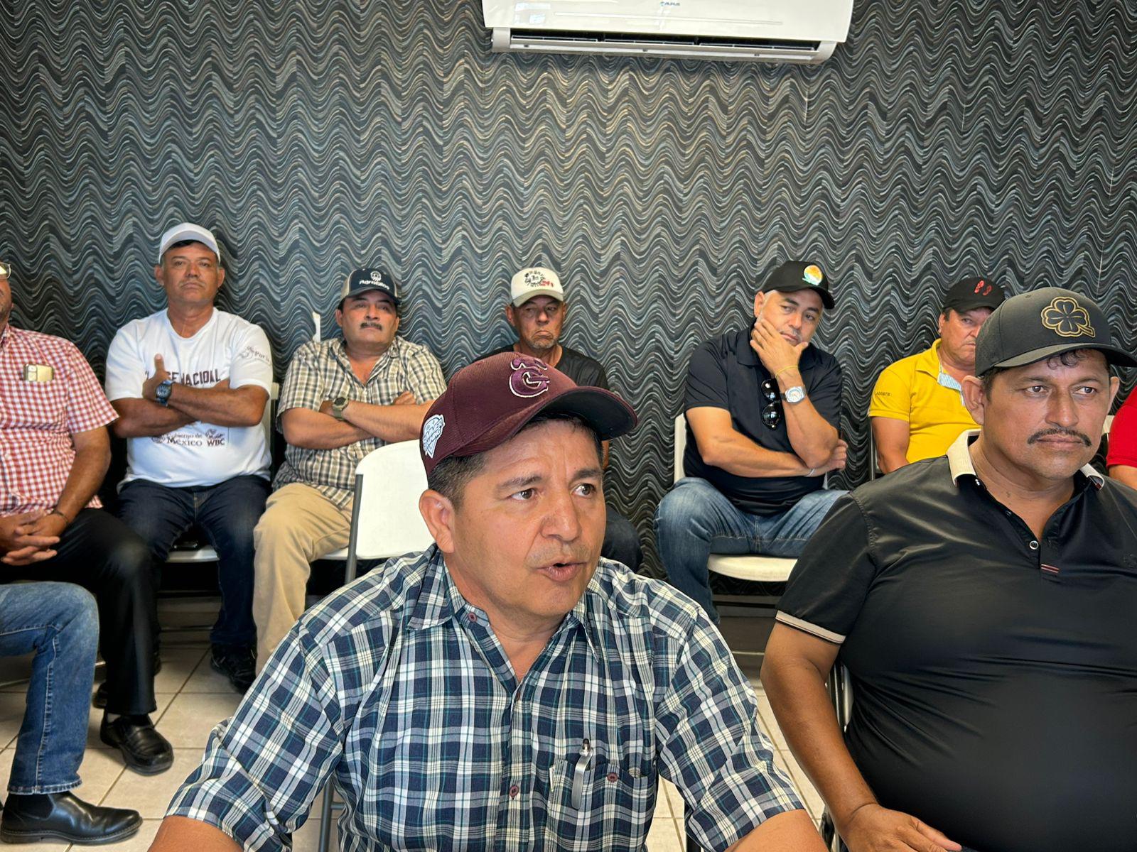 $!Tras término de vedas, pescadores en Sinaloa reportan baja producción de jaiba, tiburón y mantarraya