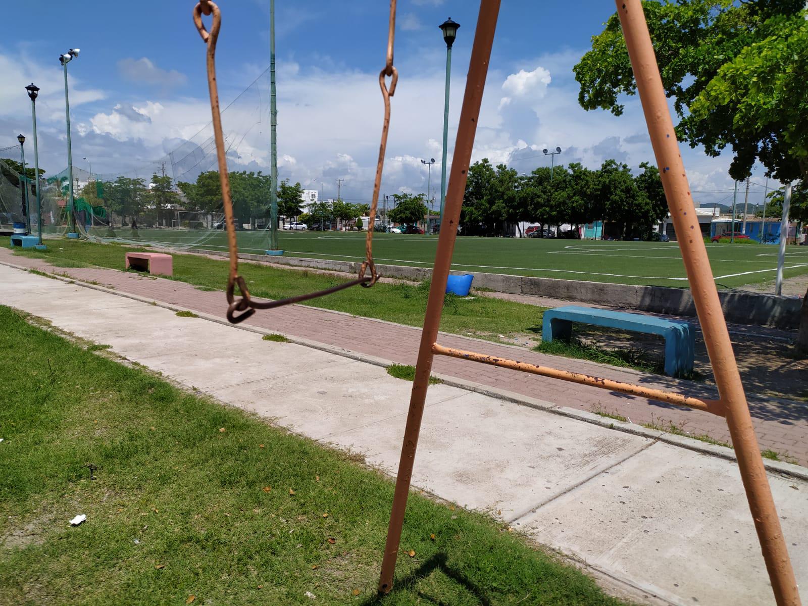 $!Área de juegos en San Joaquín.