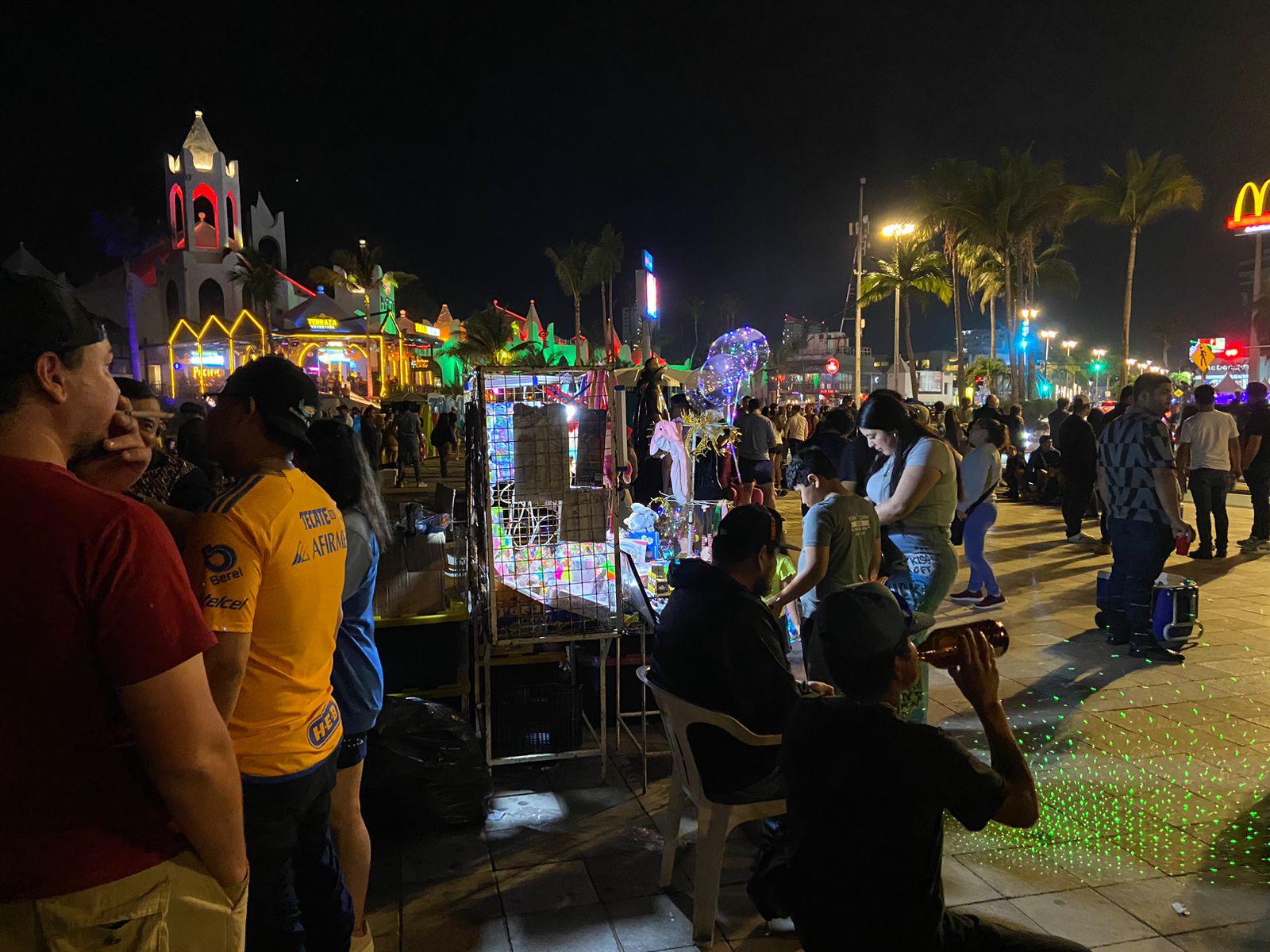 $!‘Mazatlán es un paraíso para vacacionar, está muy bonito’, dice familia de San Diego