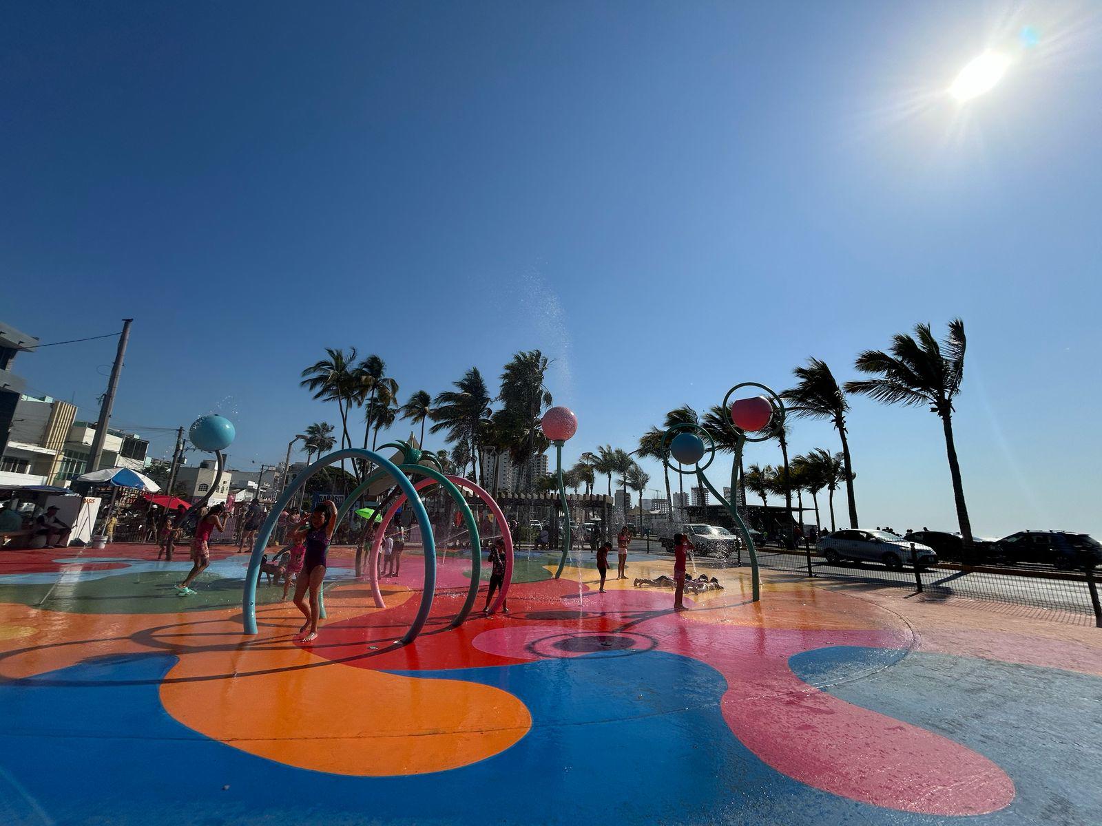 $!Disfrutan niños de sus vacaciones de Semana Santa en el Oasis Interactivo de Mazatlán