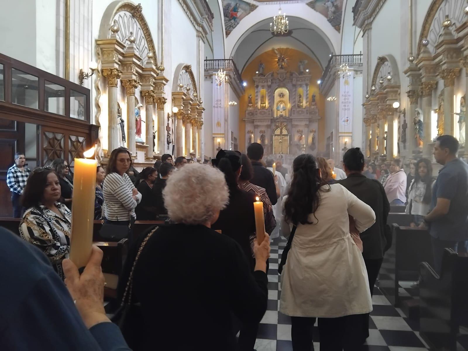 $!Fieles de Culiacán celebran el Día de la Candelaria con la tradicional bendición del Niño Jesús