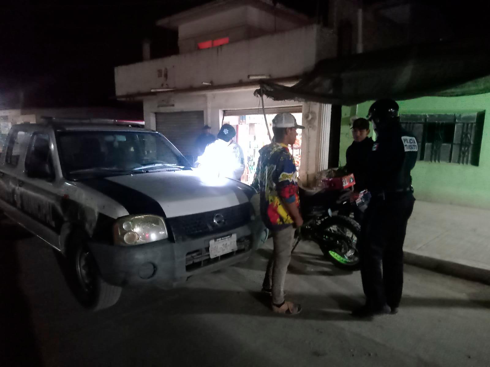 $!Aseguran 12 motocicletas en Isla del Bosque, en Escuinapa, por irregularidades
