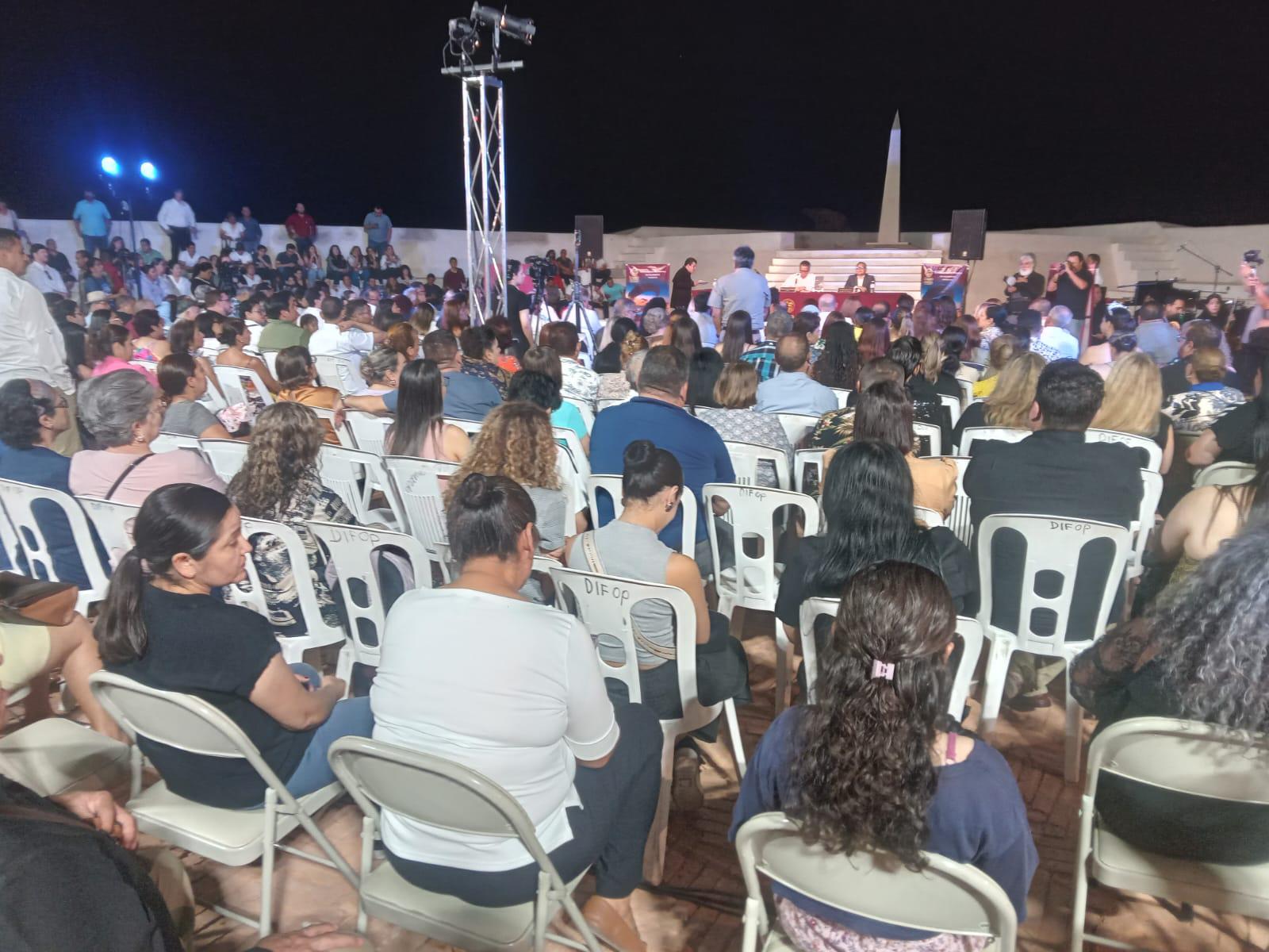 $!Presentan libro de ensayo ‘Pablo Neruda en Sinaloa’, de Feliciano Castro Meléndrez