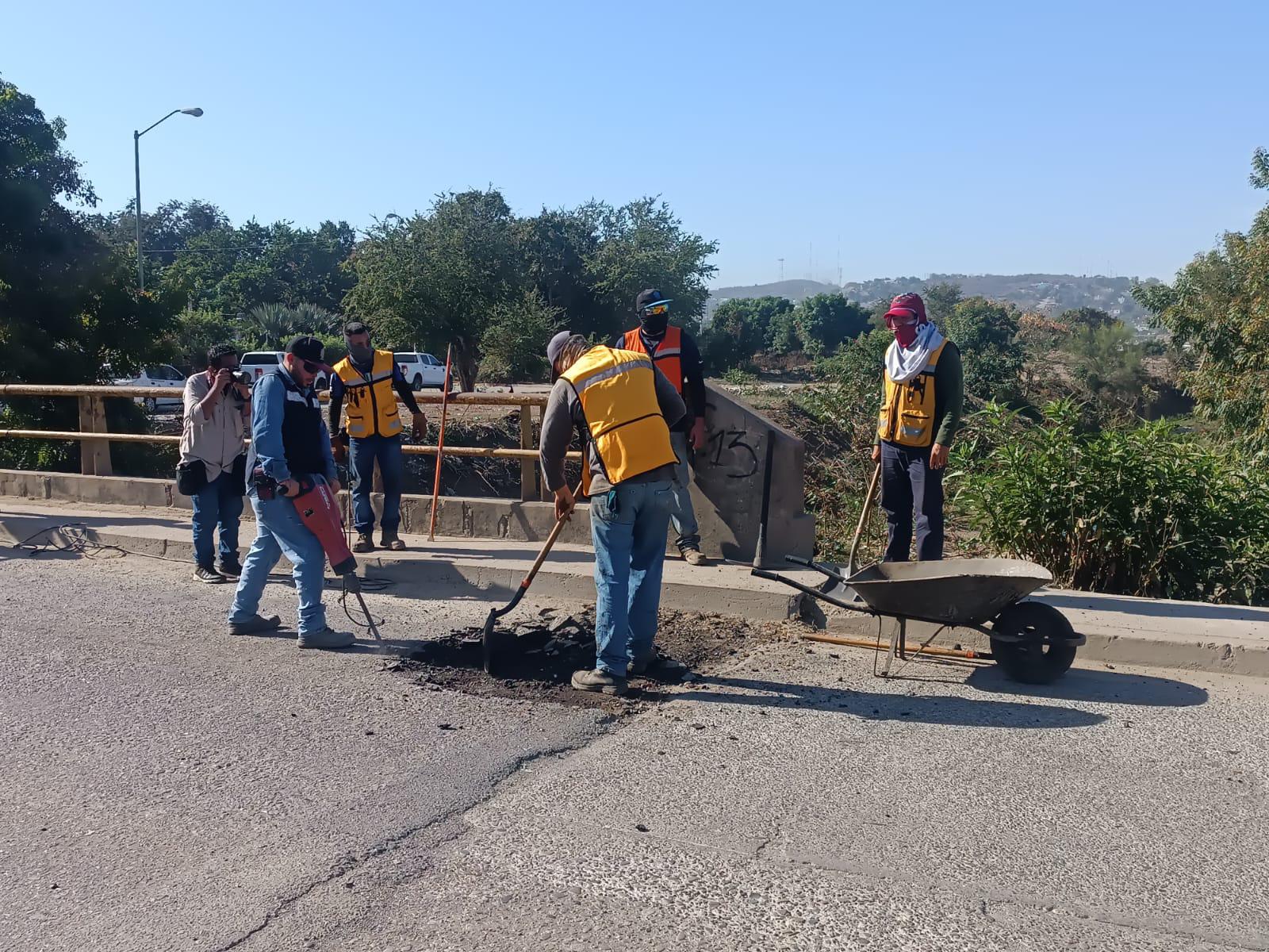$!Suma el programa MazBachetón 3 mil 300 baches tapados en Mazatlán
