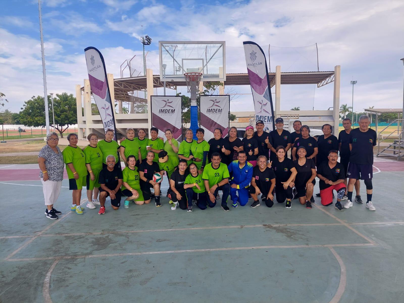 $!Recibe Mazatlán con los brazos abiertos a cachibolistas hidrocálidos
