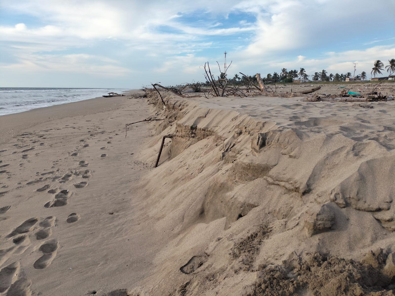 $!Oleaje en playas de Rosario deja basura y erosión
