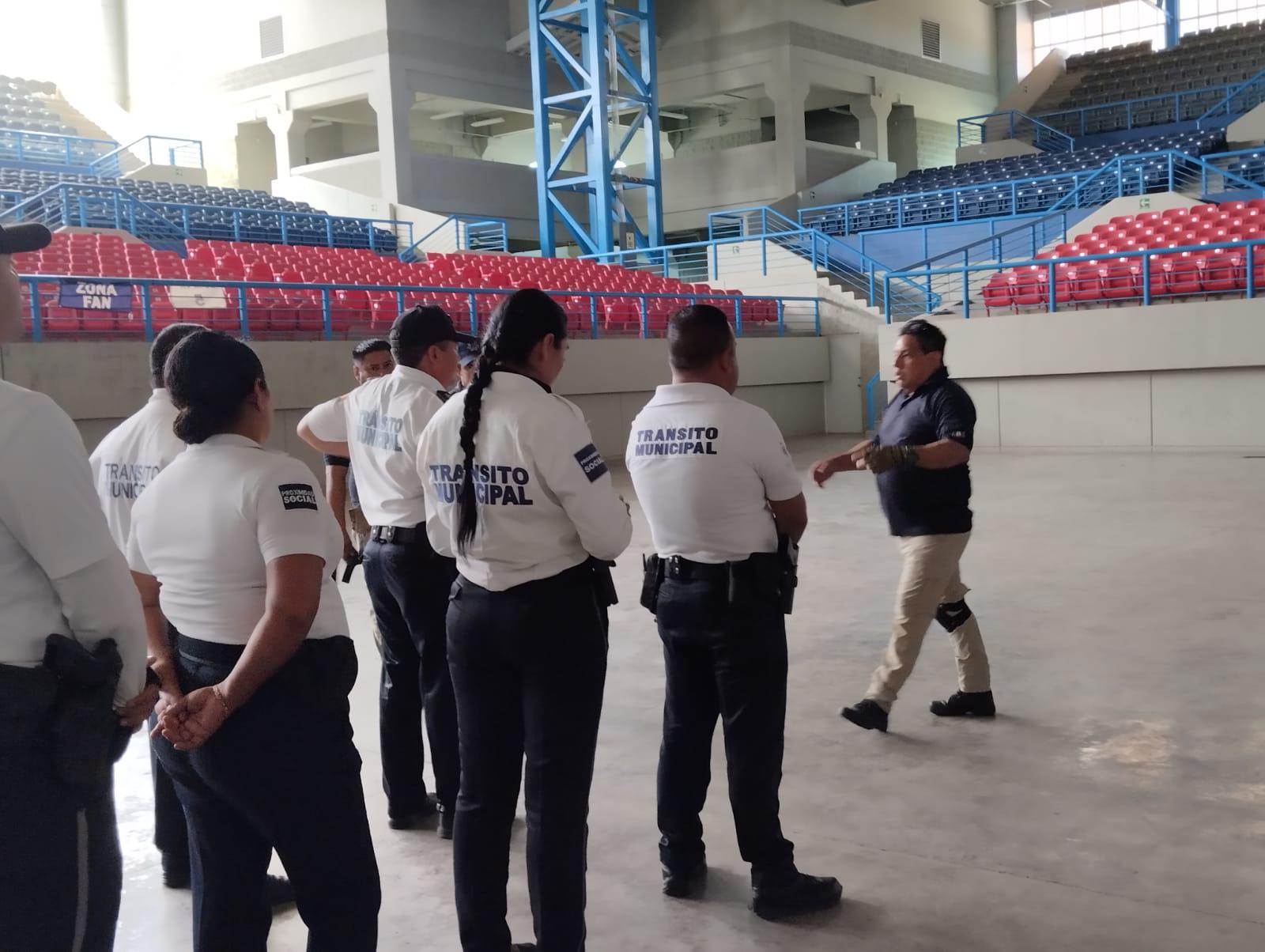 $!Policías de Mazatlán se especializan en Derechos Humanos y Uso Racional y Progresivo de la Fuerza